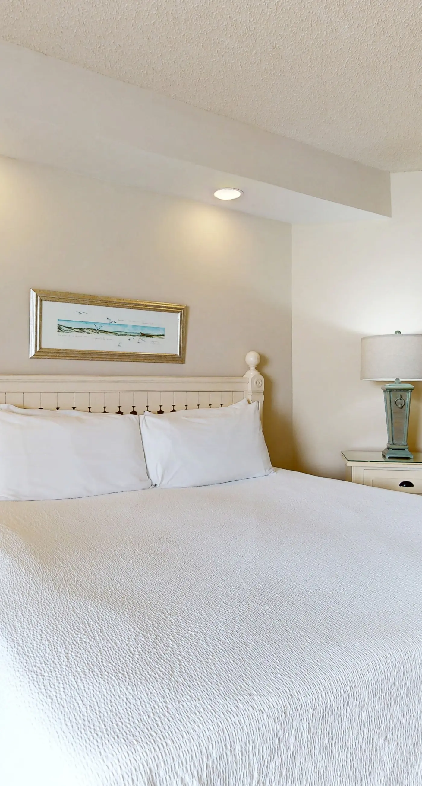 Beautiful beachfront condo with shared pool, tennis, & beach access