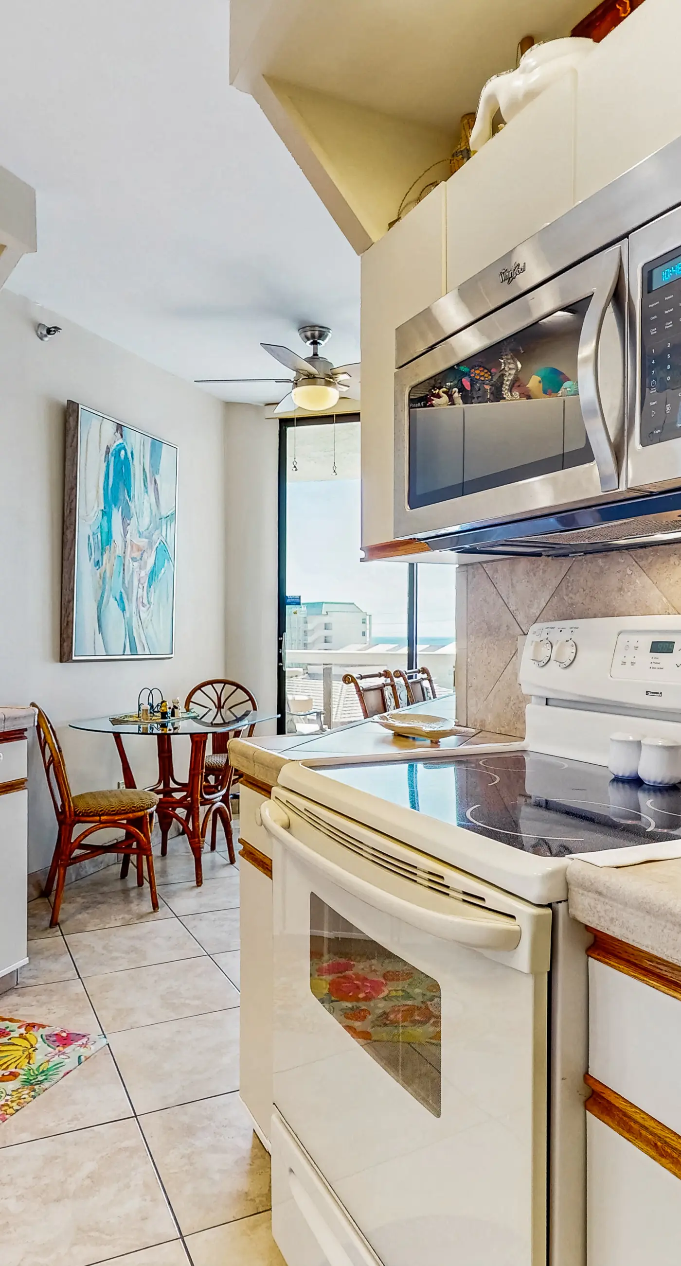 Gorgeous waterfront retreat with tennis, basketball, pool, & hot tub