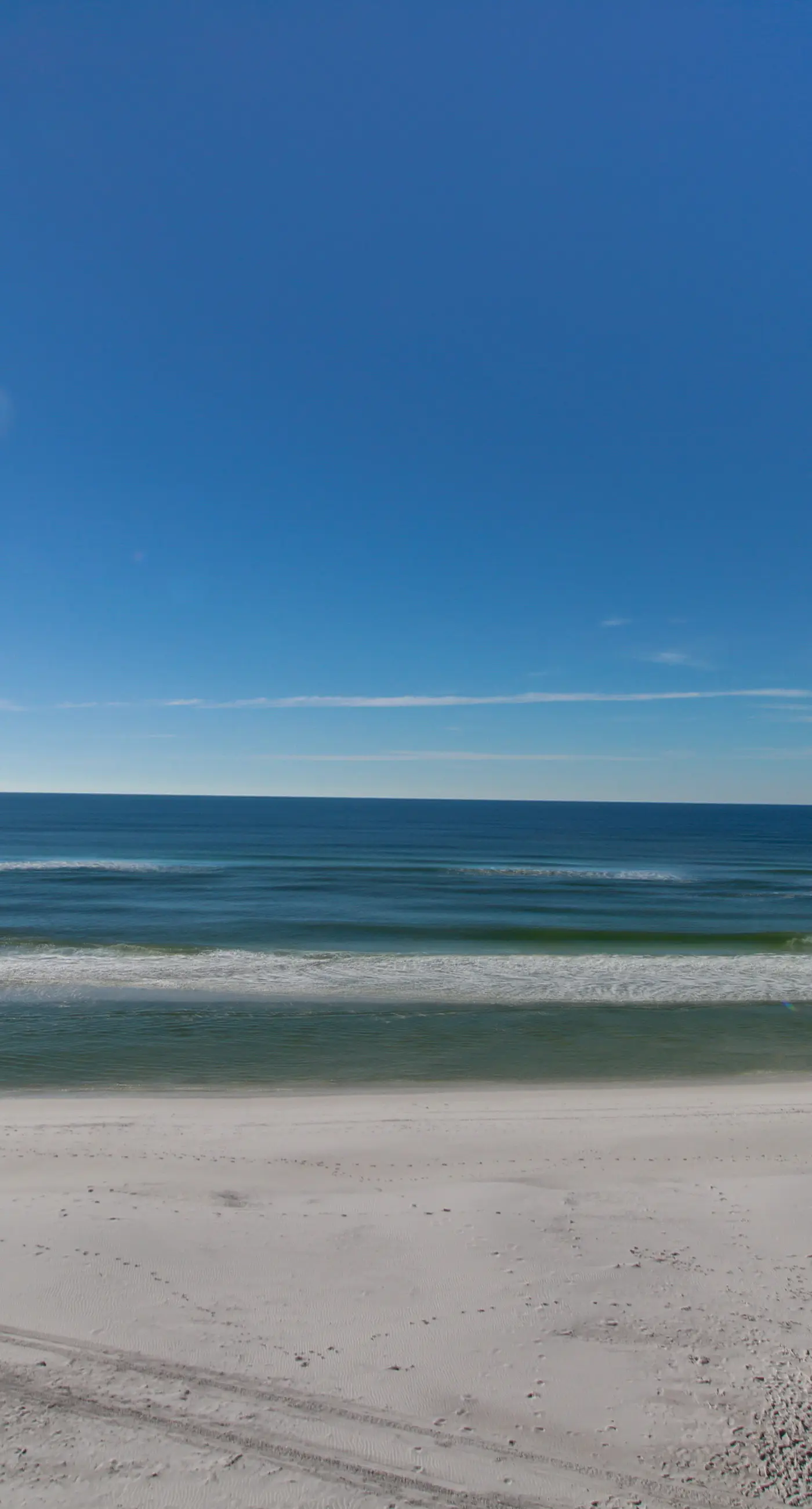 Updated Gulf view condo with resort pool, hot tub, gym & beach bar