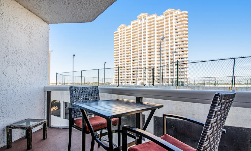 Surfside Resort L8/L8A (2)