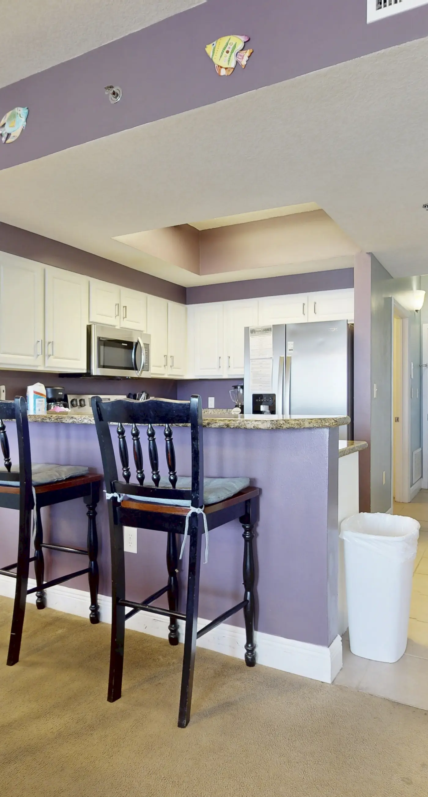 Charming 16th-floor condo w/furnished balcony, beach & Gulf views, shared pool