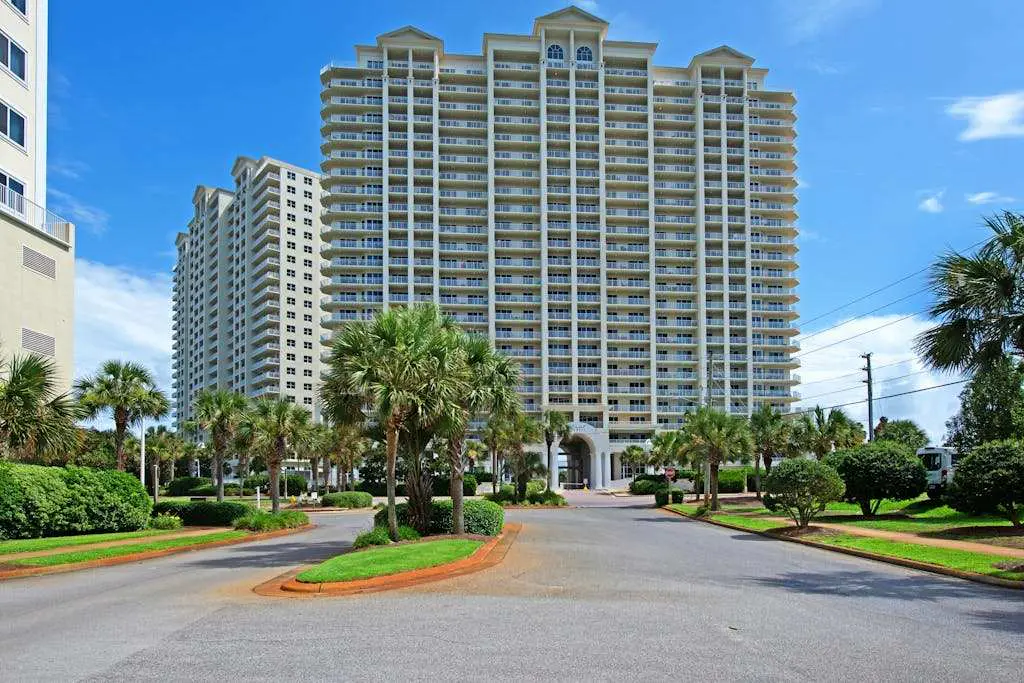 Ariel Dunes I 1709