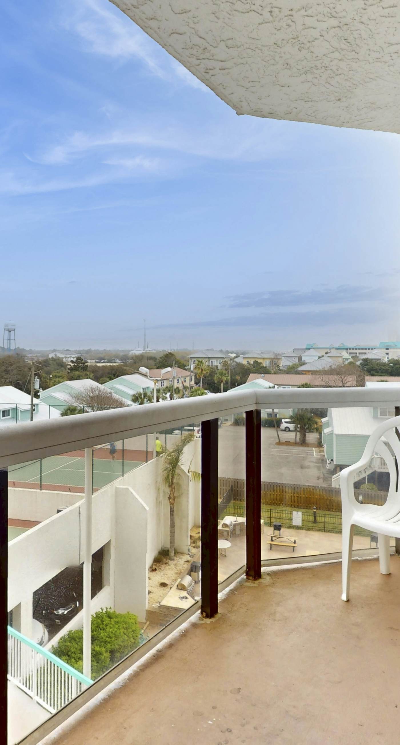 This cozy and bright resort studio is perfect for a beach getaway.