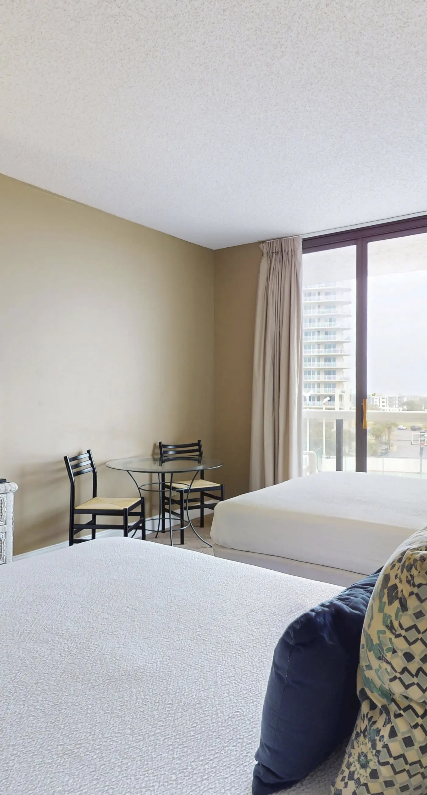 This cozy and bright resort studio is perfect for a beach getaway.