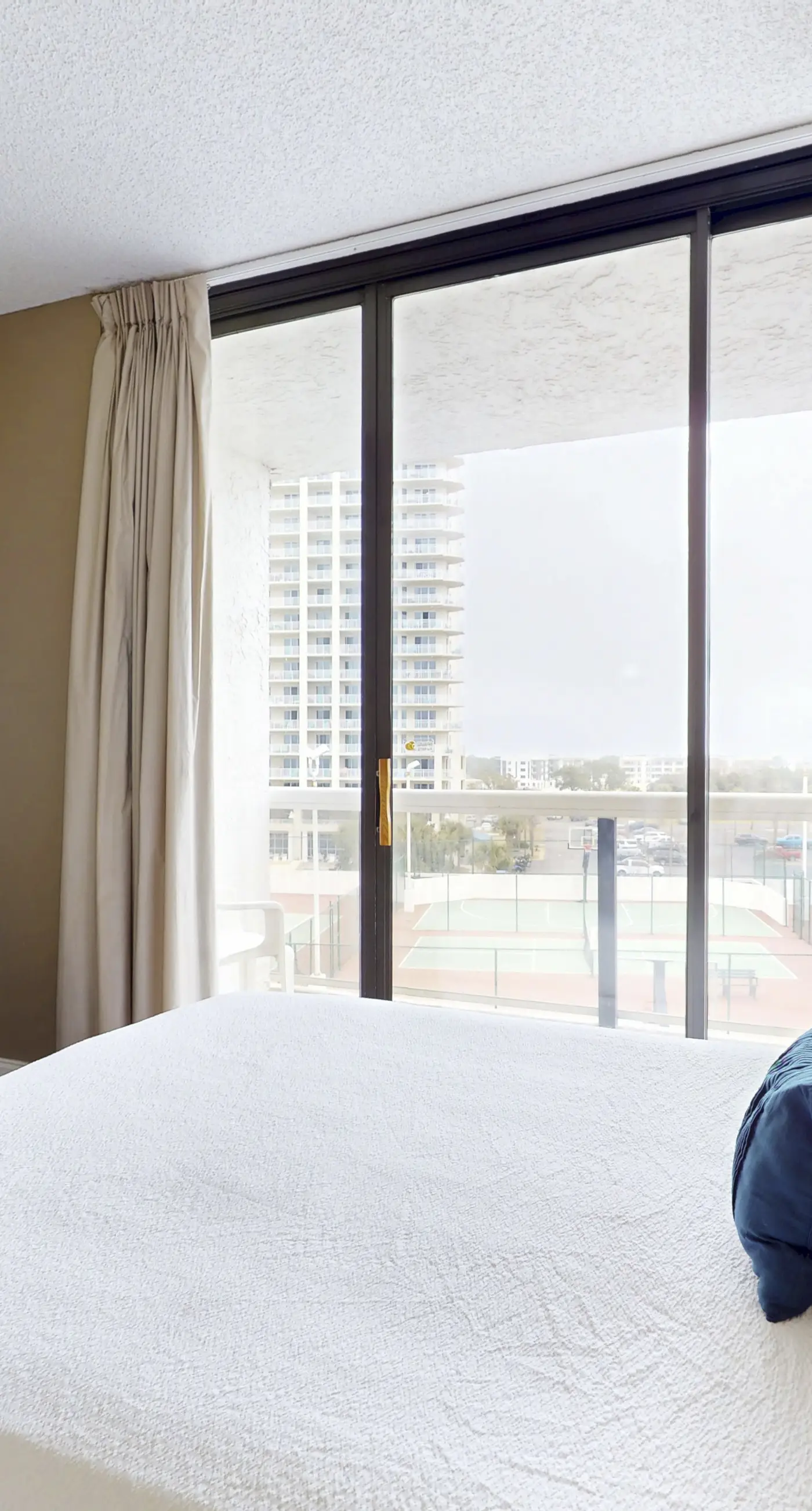 This cozy and bright resort studio is perfect for a beach getaway.