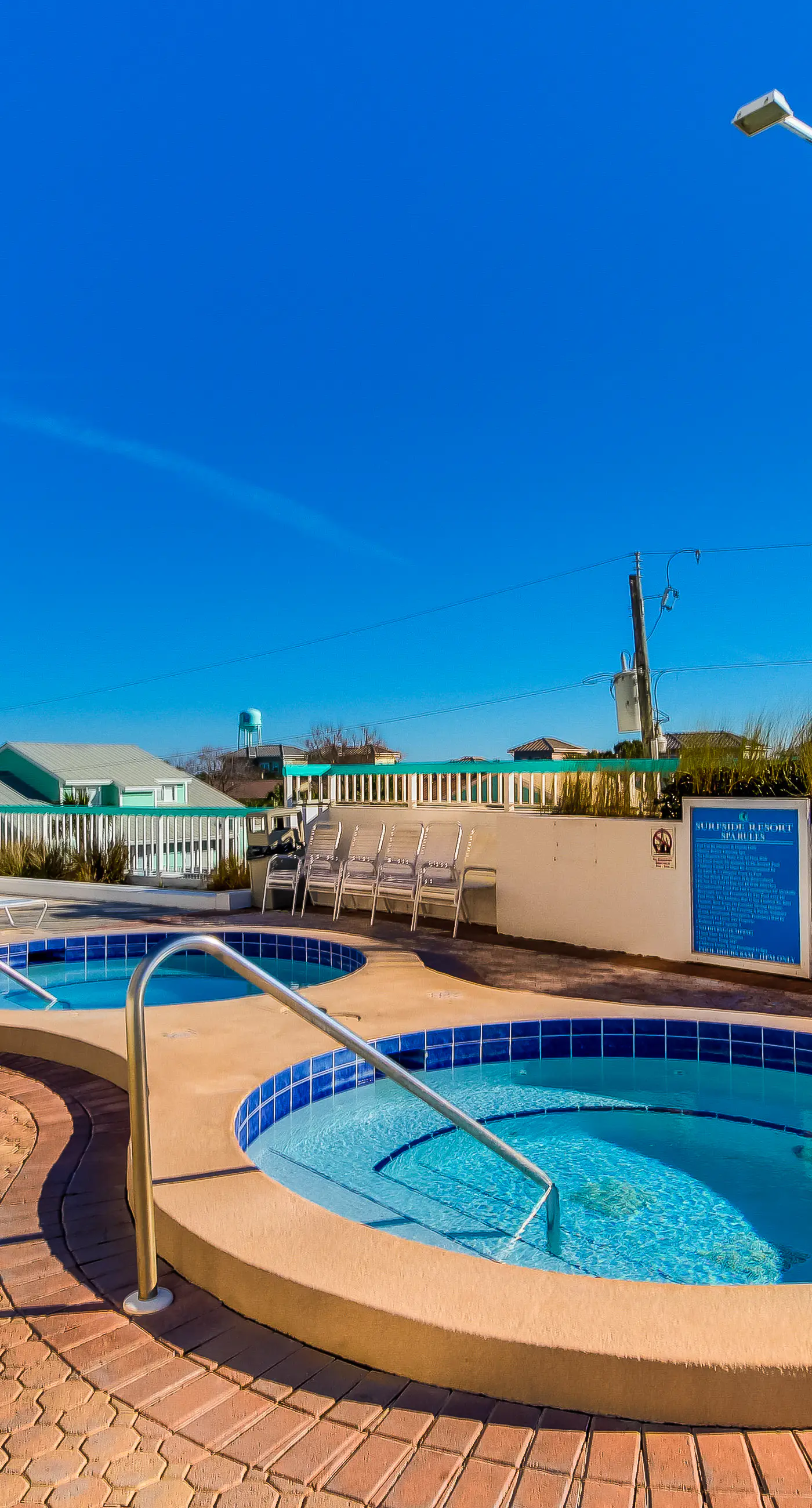 This cozy and bright resort studio is perfect for a beach getaway.