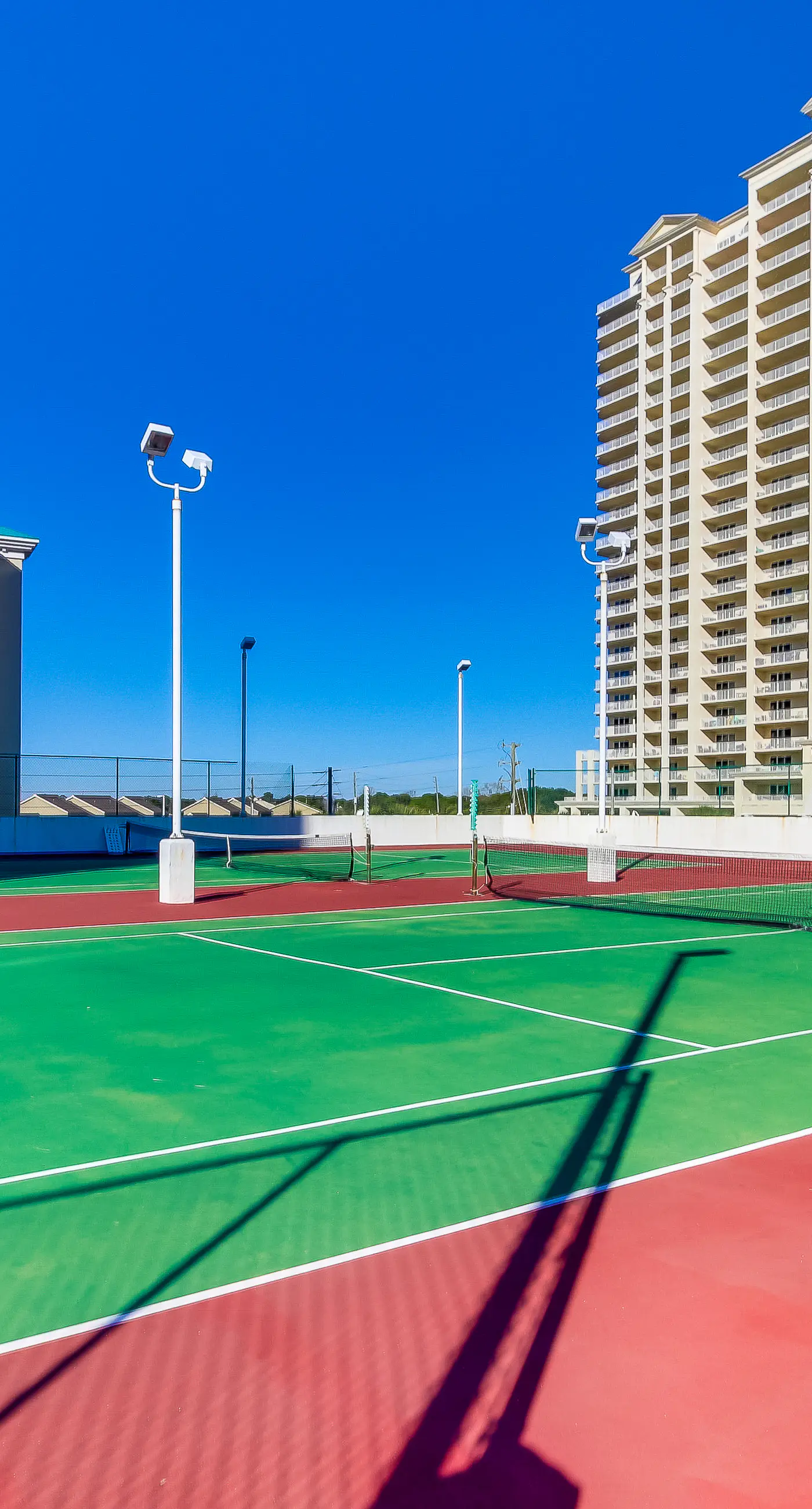 This cozy and bright resort studio is perfect for a beach getaway.