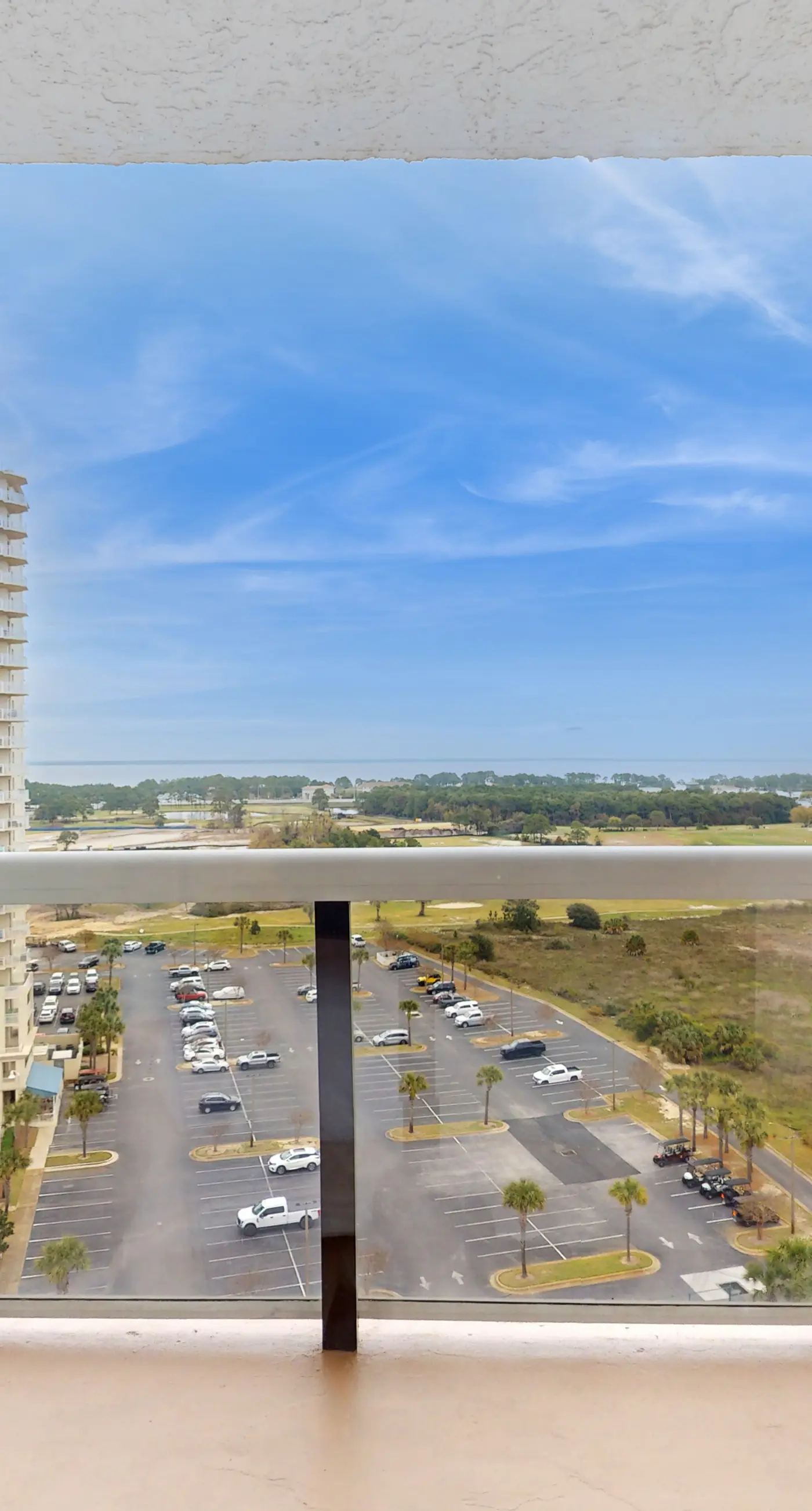 Charming coastal condo w/ shared pools, hot tub, sports courts, & beach access
