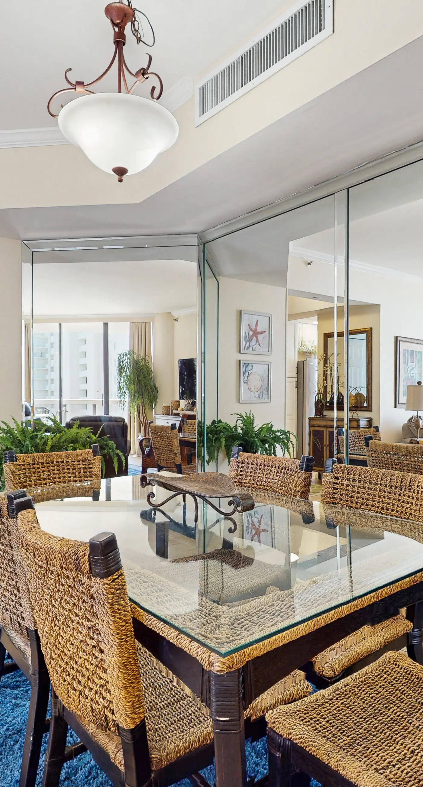 Cozy escape with Gulf views from balcony, pool, hot tub & W/D - access to beach