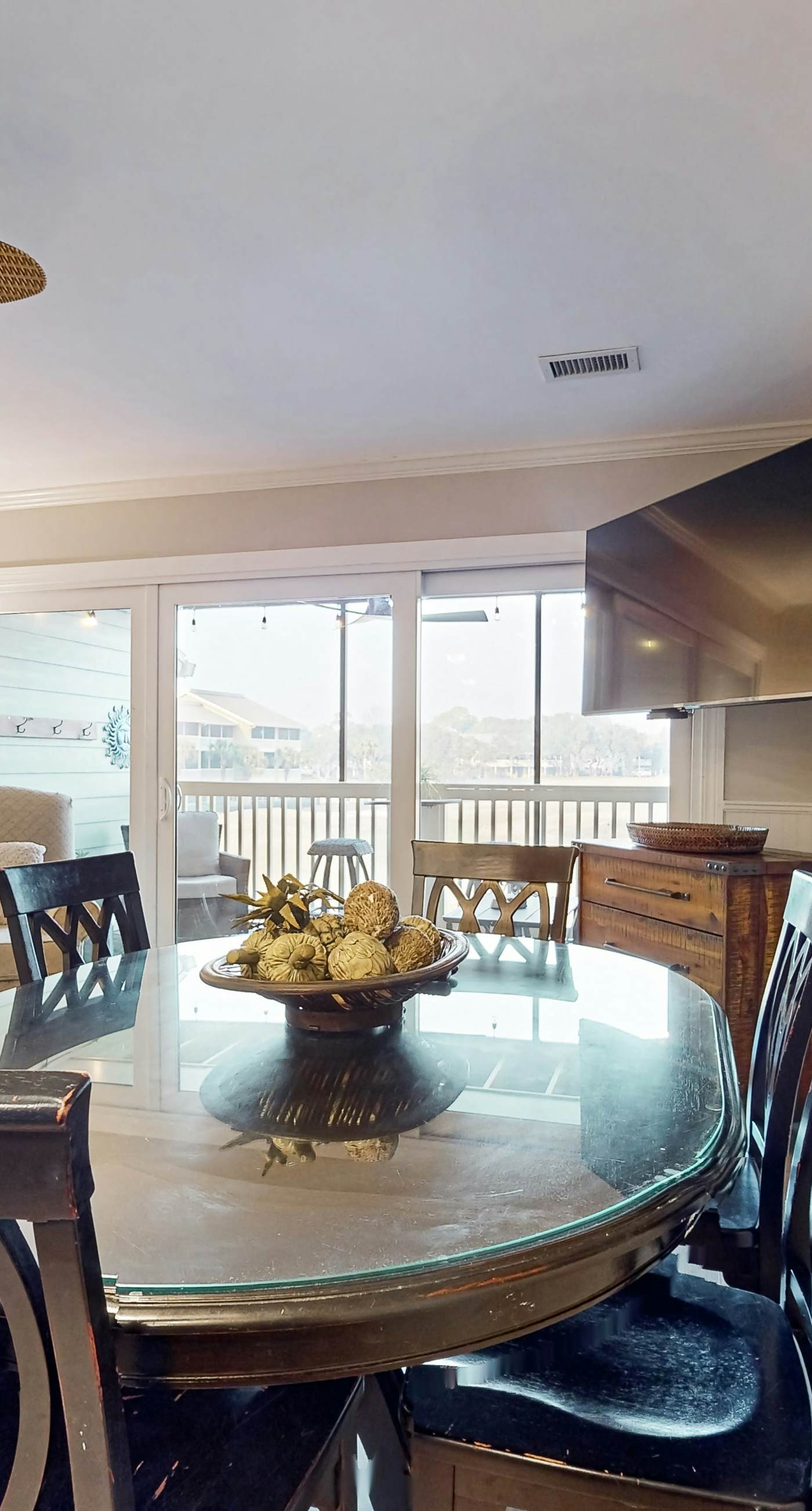 Dog-friendly condo with WiFi & AC, resort pools & relaxing balcony