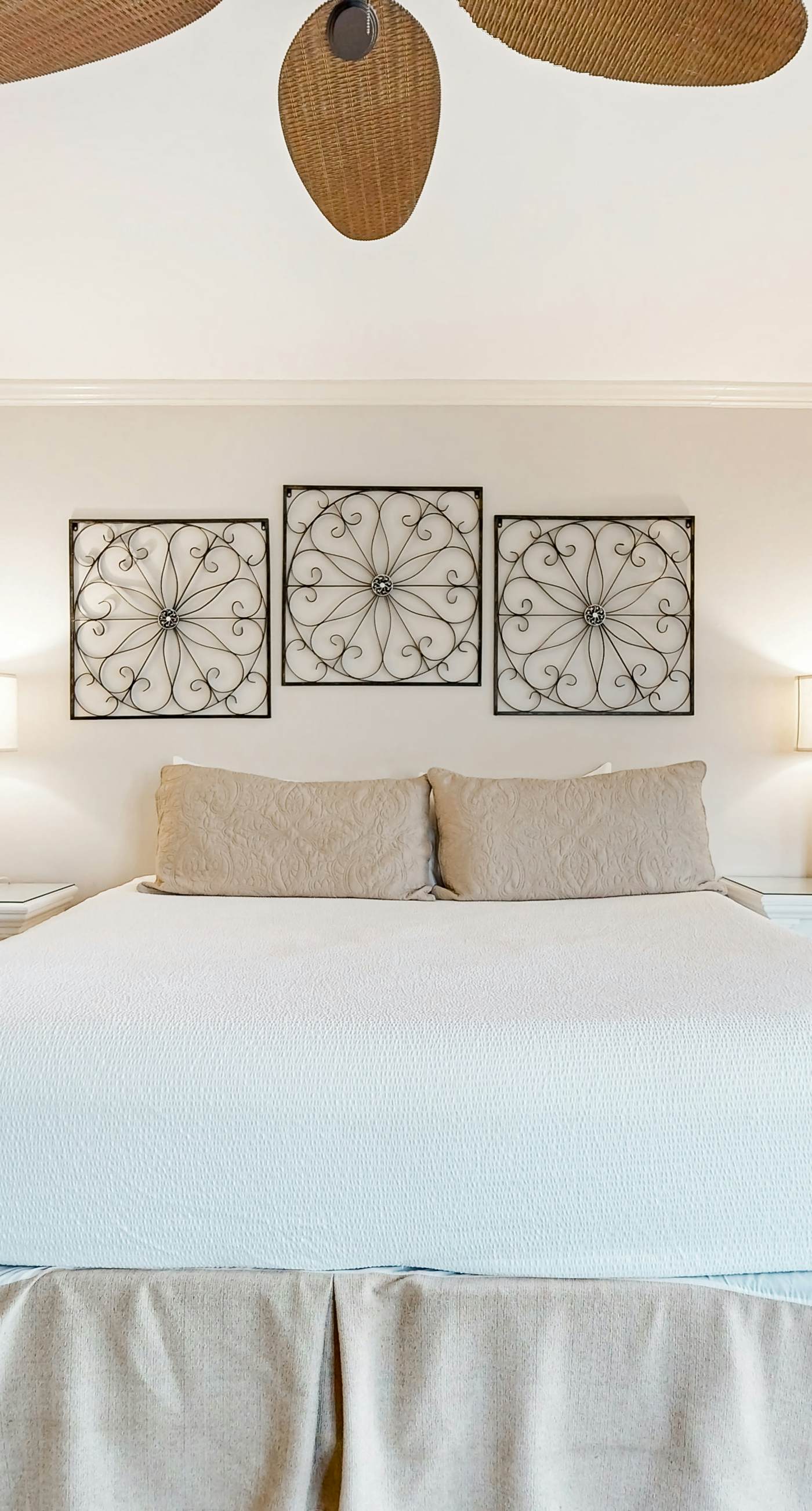 Dog-friendly condo with WiFi & AC, resort pools & relaxing balcony