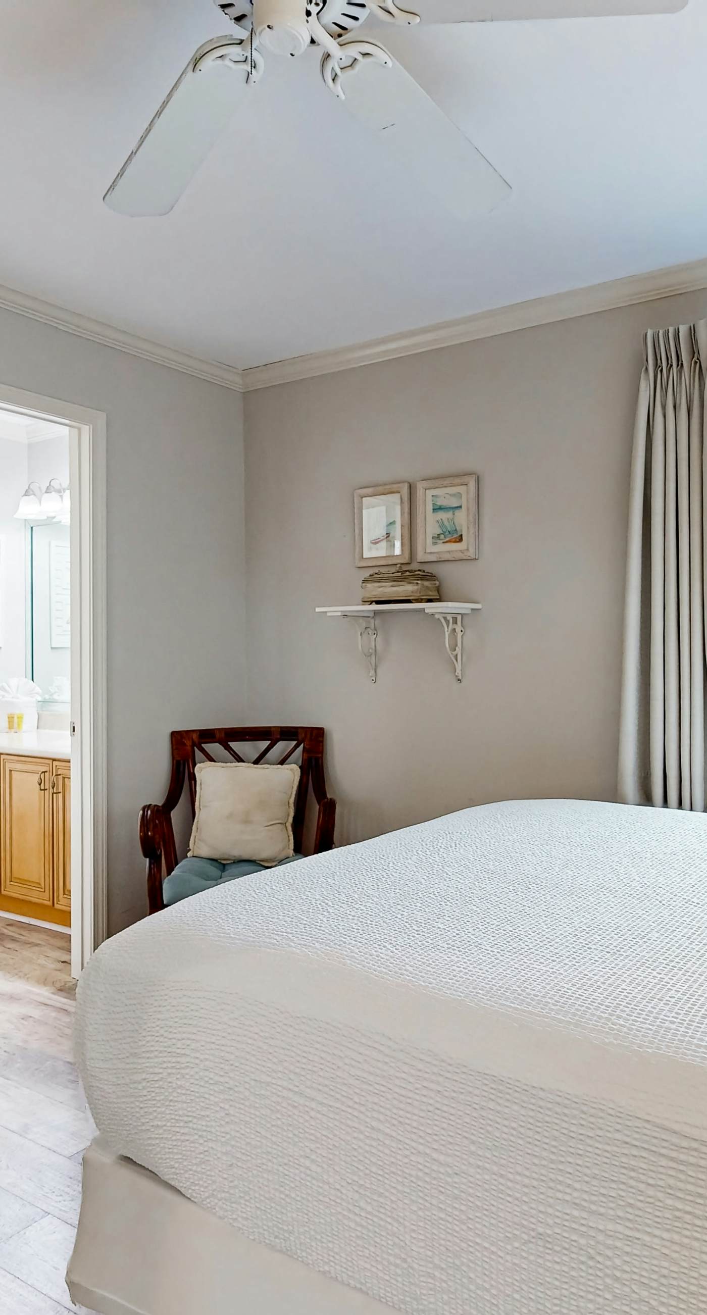 Dog-friendly condo with WiFi & AC, resort pools & relaxing balcony