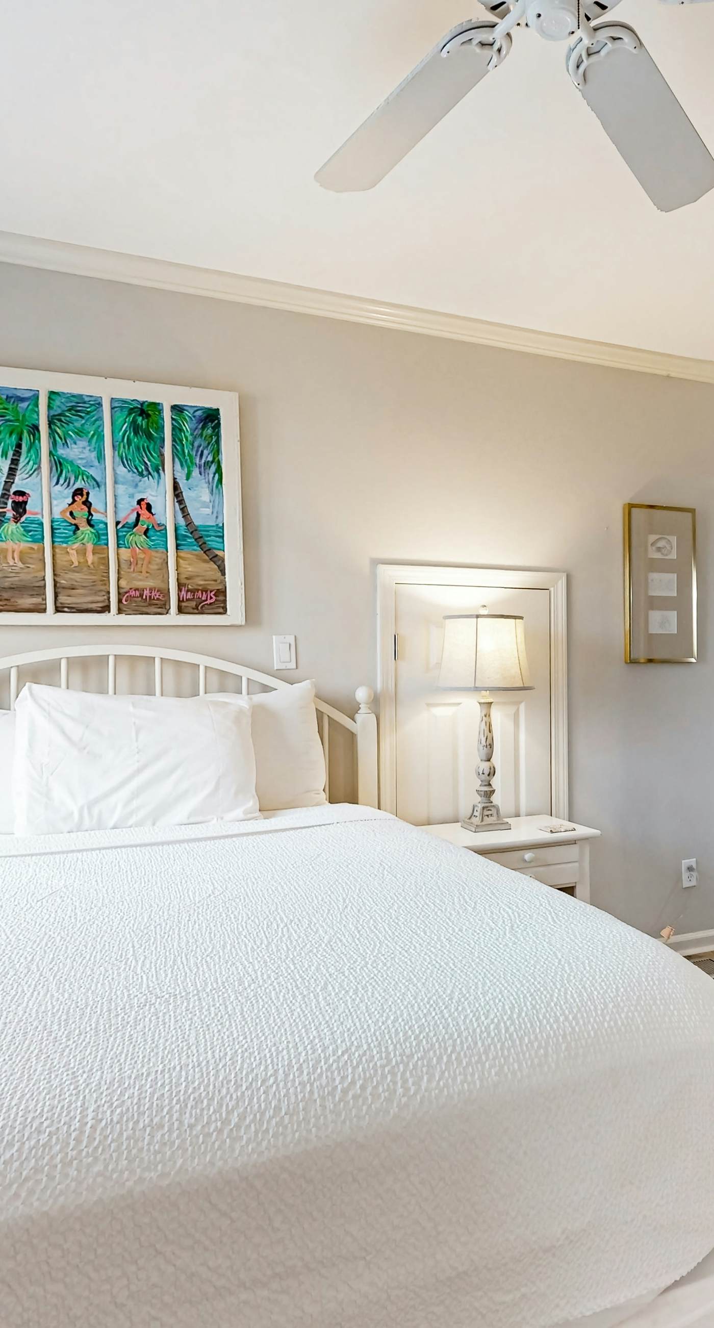 Dog-friendly condo with WiFi & AC, resort pools & relaxing balcony