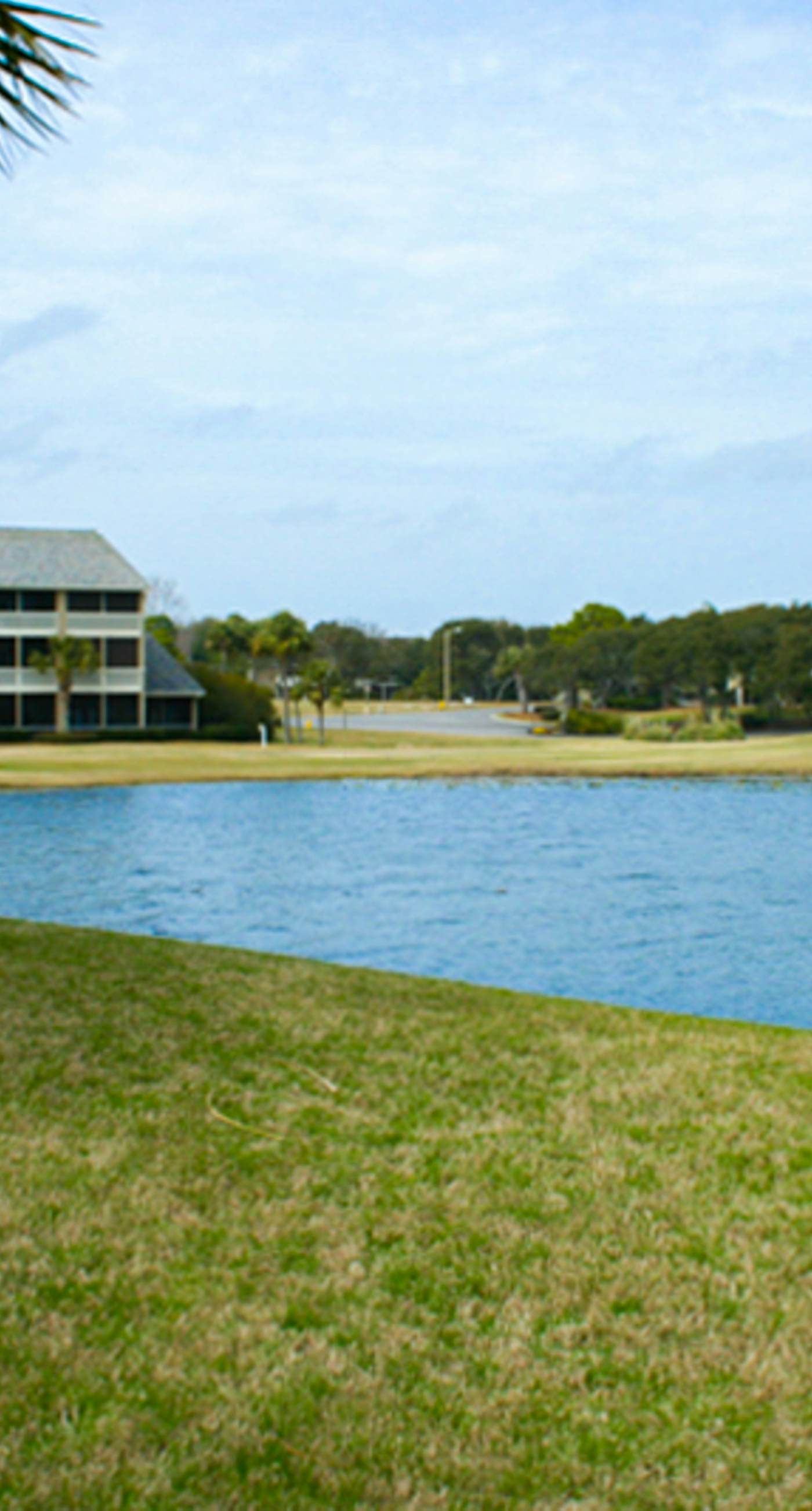 Dog-friendly condo with WiFi & AC, resort pools & relaxing balcony