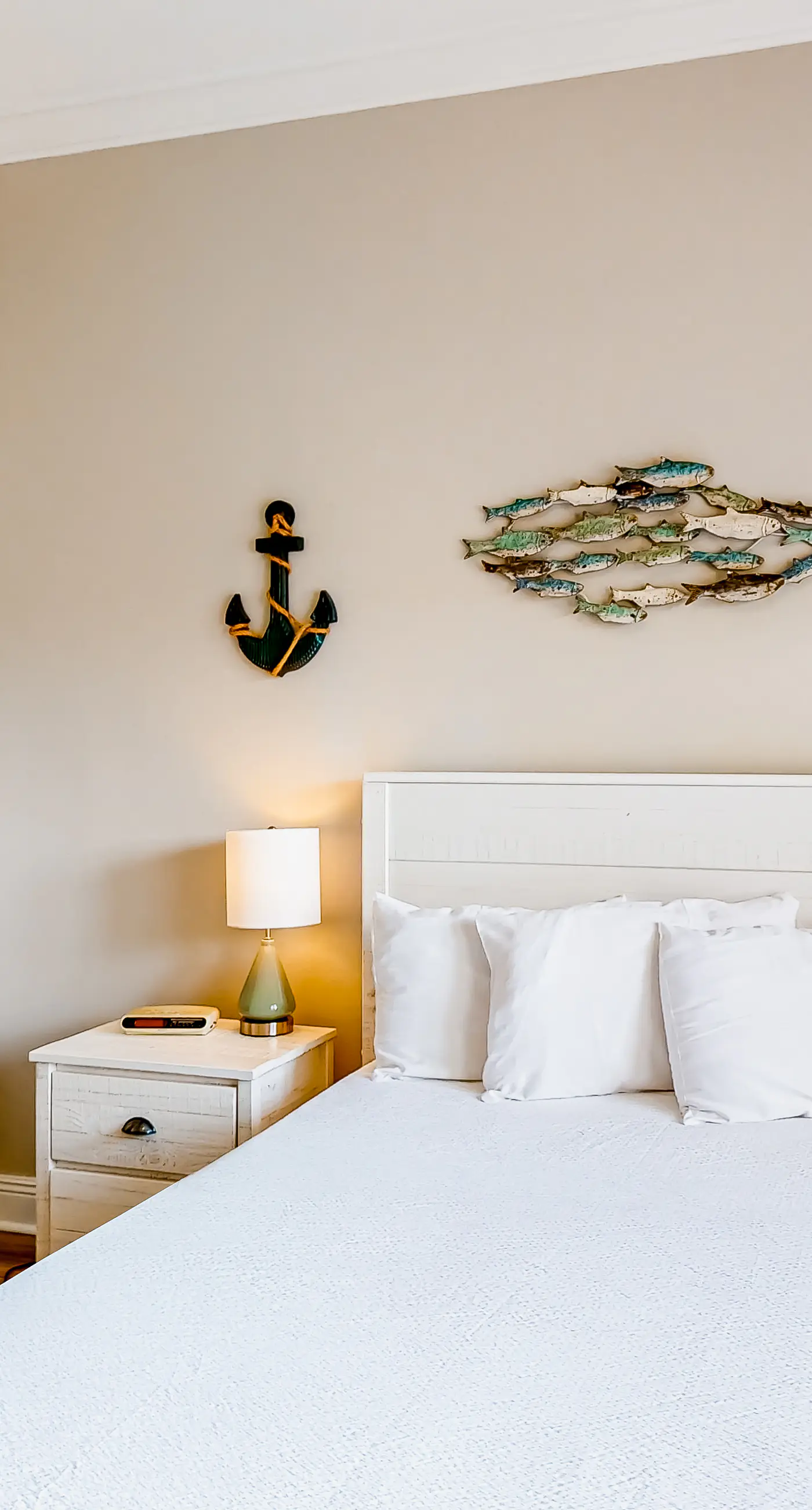 Gorgeous lakefront home with shared pool and beach access