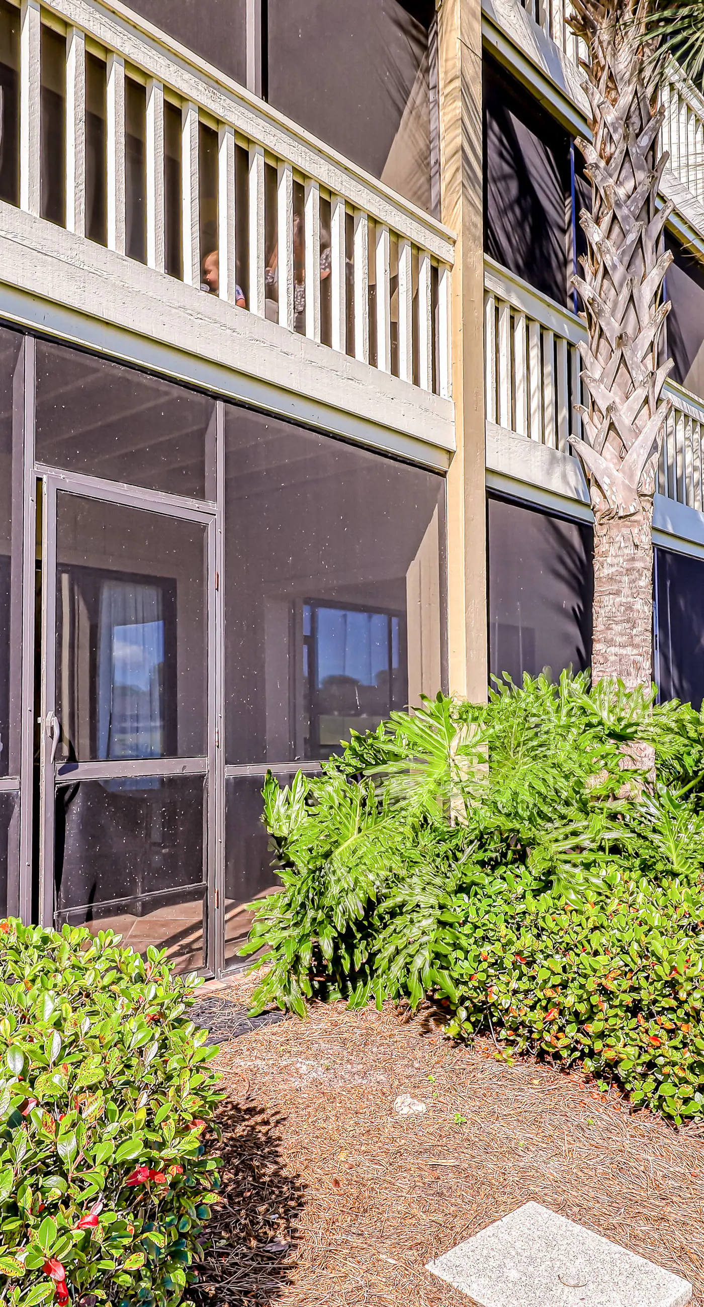 Gorgeous lakefront home with shared pool and beach access