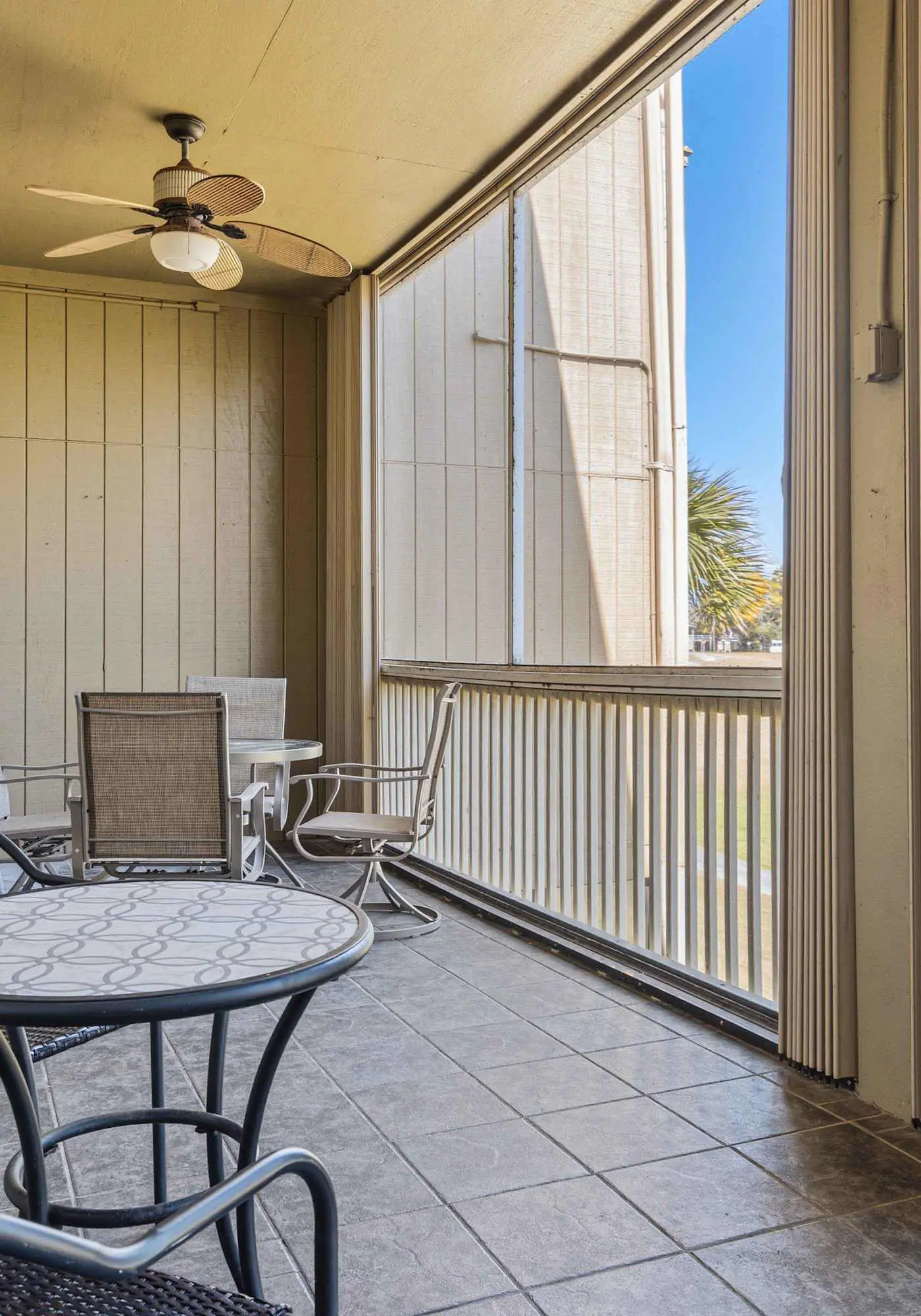 Seascape Lakefront Villas 412