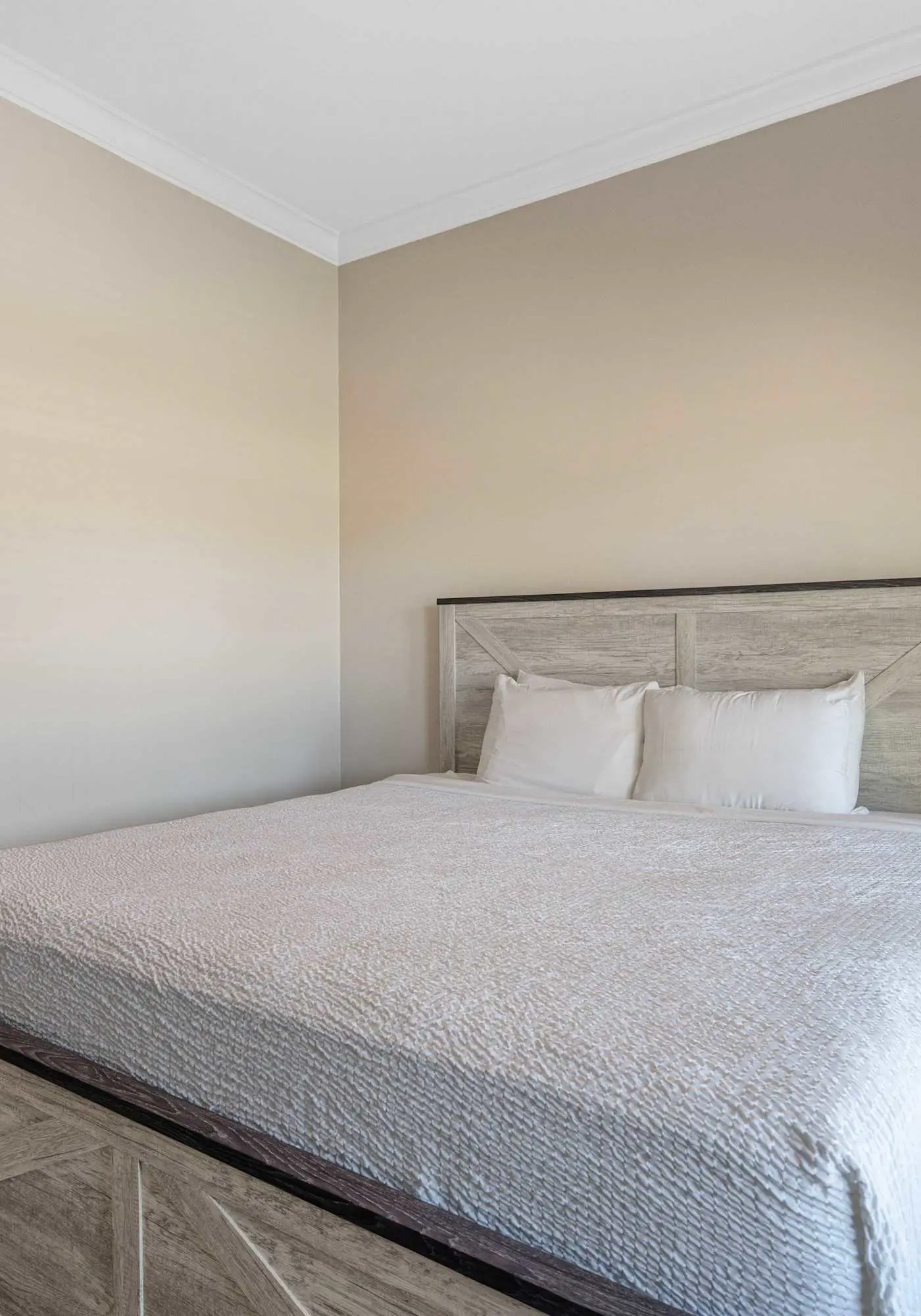 Seascape Lakefront Villas 412