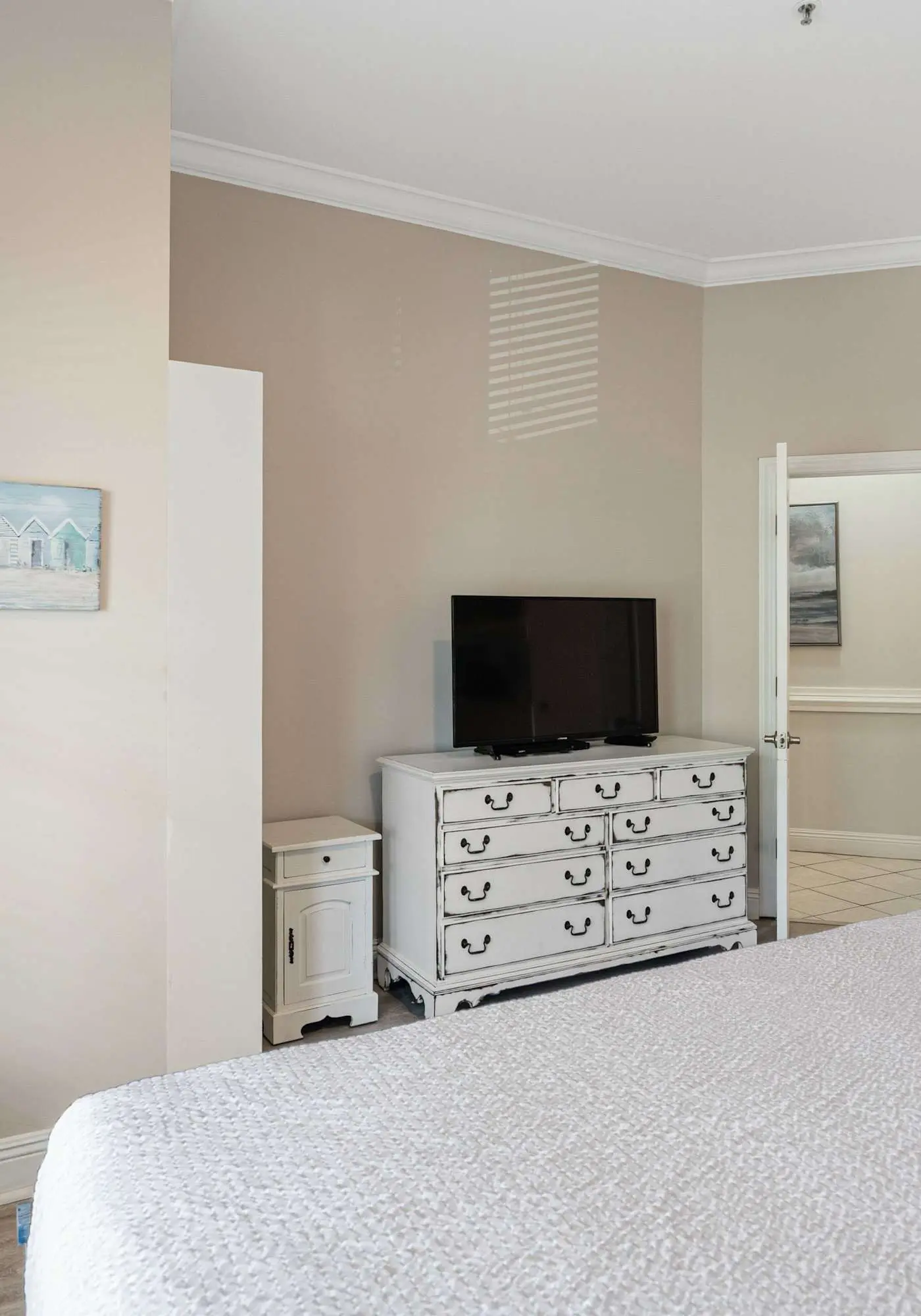 Seascape Lakefront Villas 412