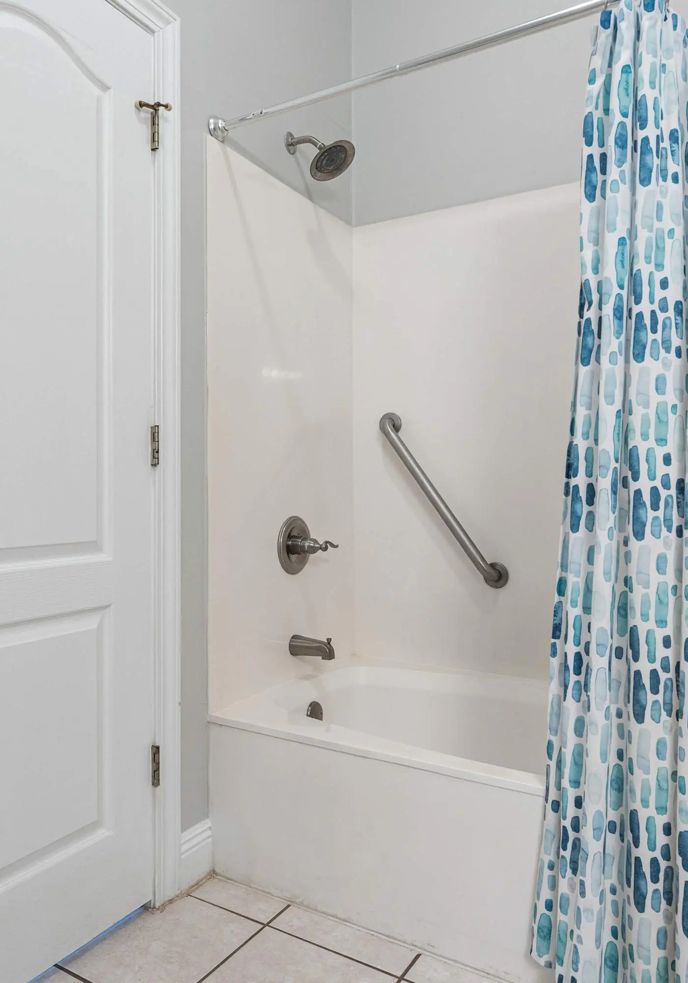 Seascape Lakefront Villas 412