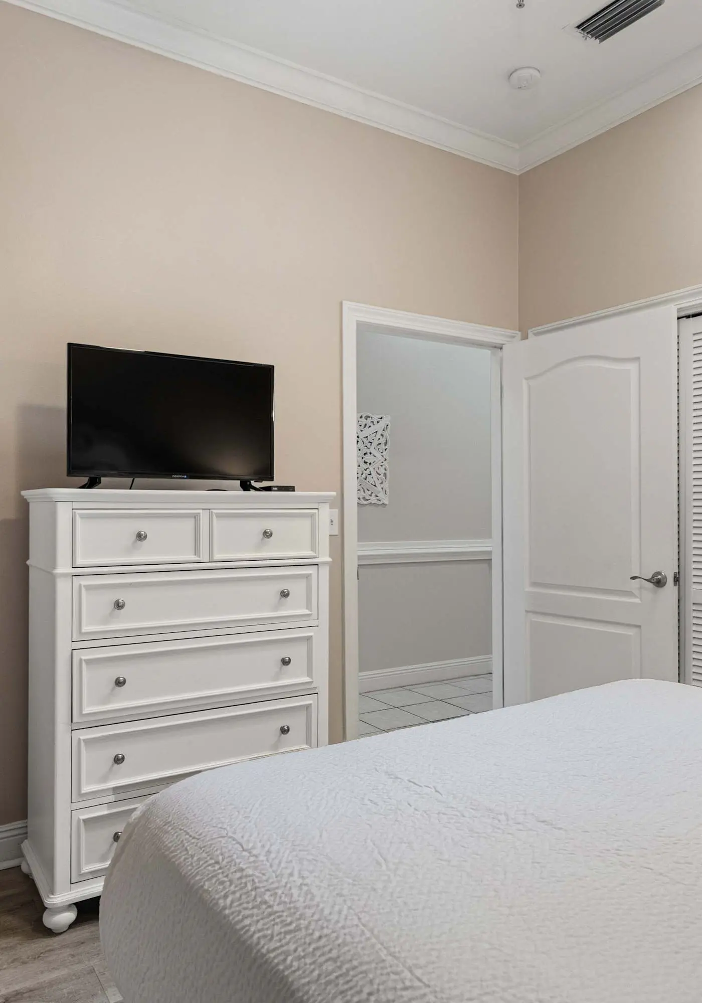 Seascape Lakefront Villas 412