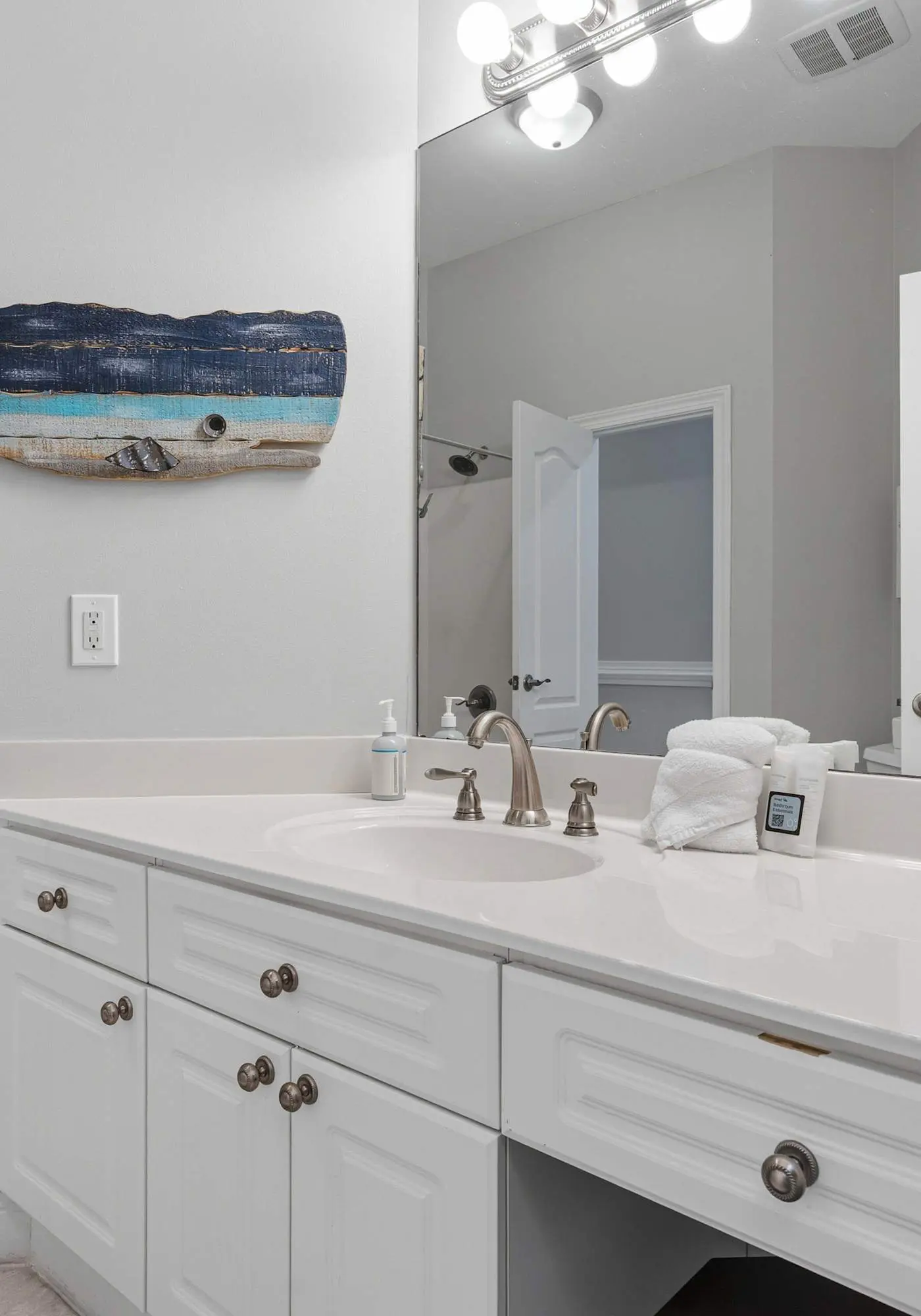 Seascape Lakefront Villas 412