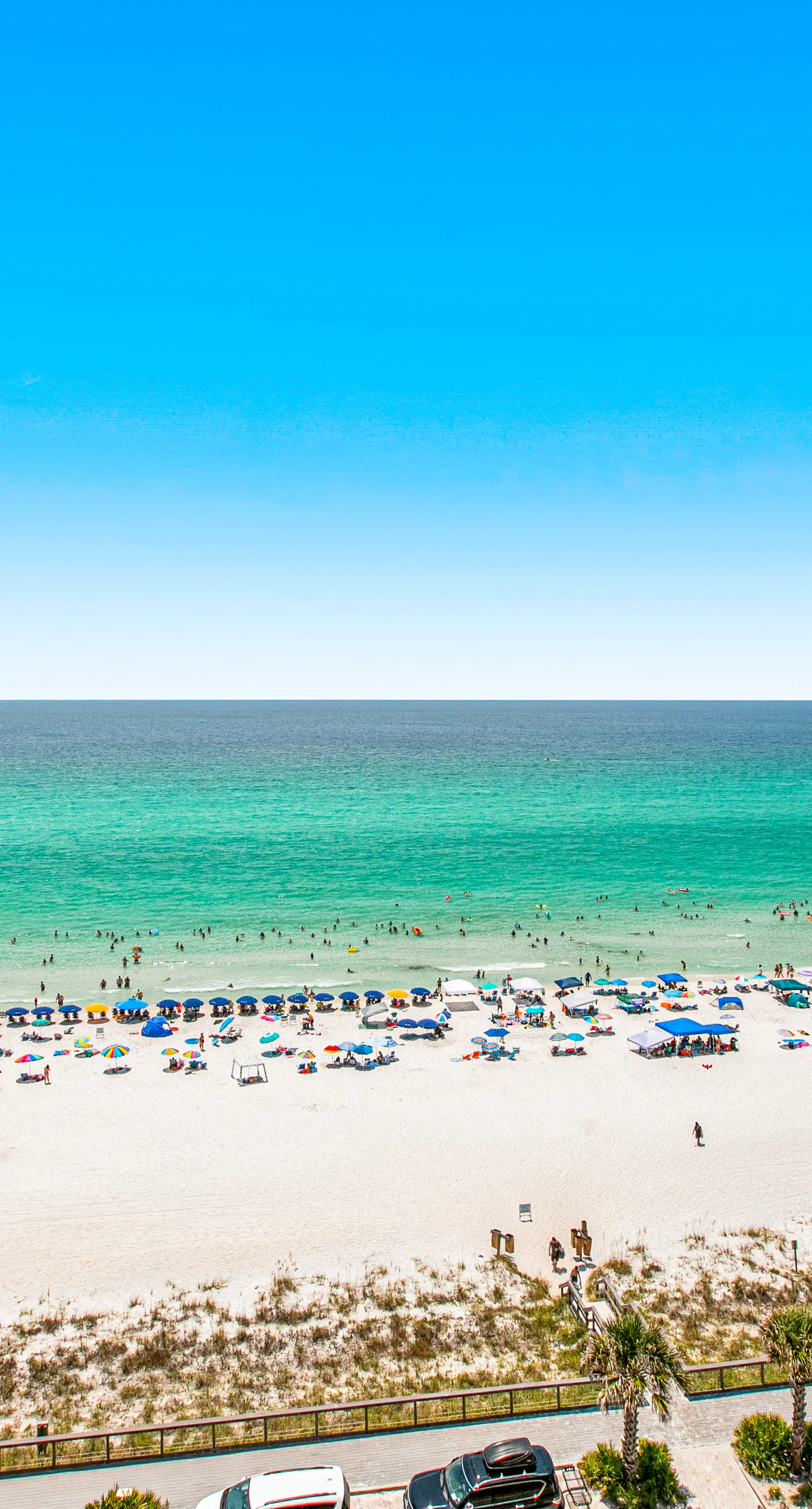 Lovely gulf-front condo with pool, hot tub, central AC, & washer/dryer