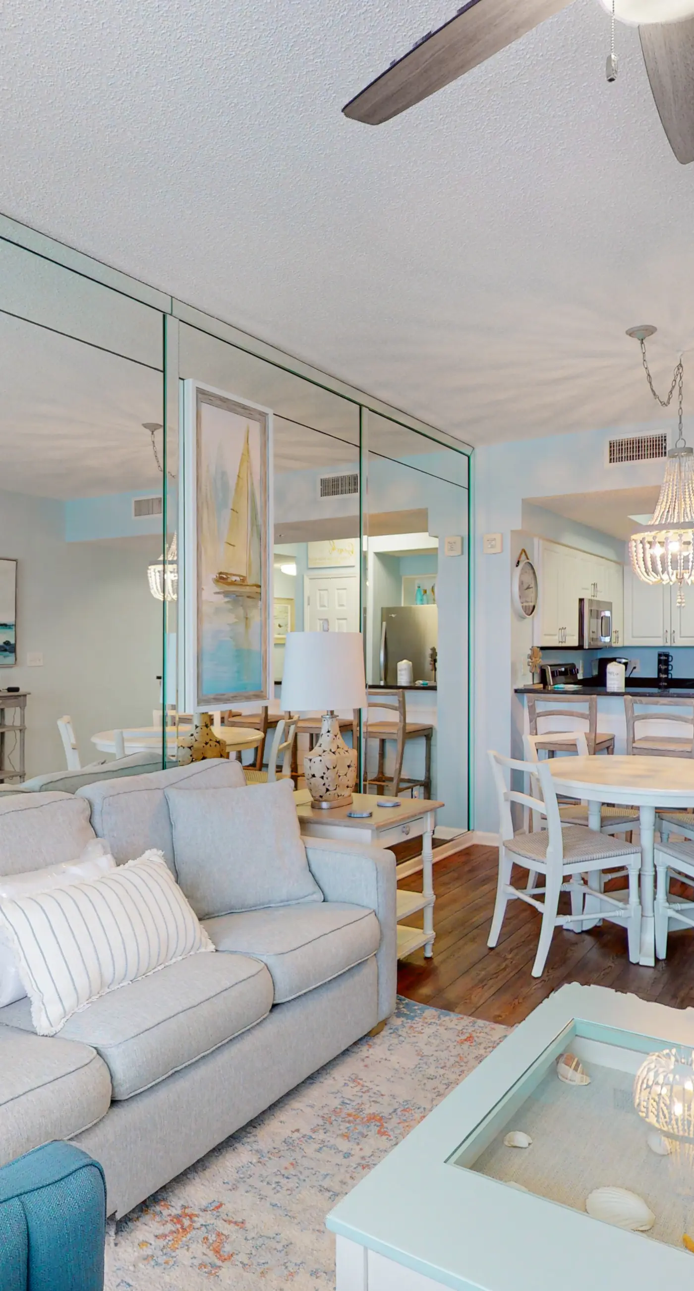 Lovely gulf-front condo with pool, hot tub, central AC, & washer/dryer