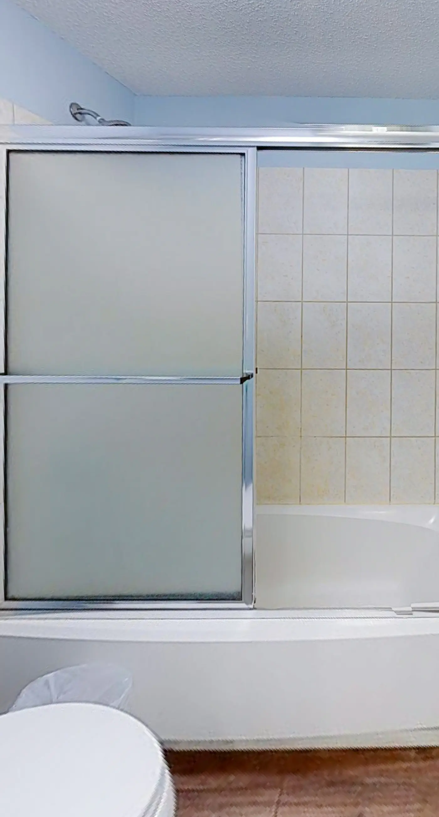 Lovely gulf-front condo with pool, hot tub, central AC, & washer/dryer