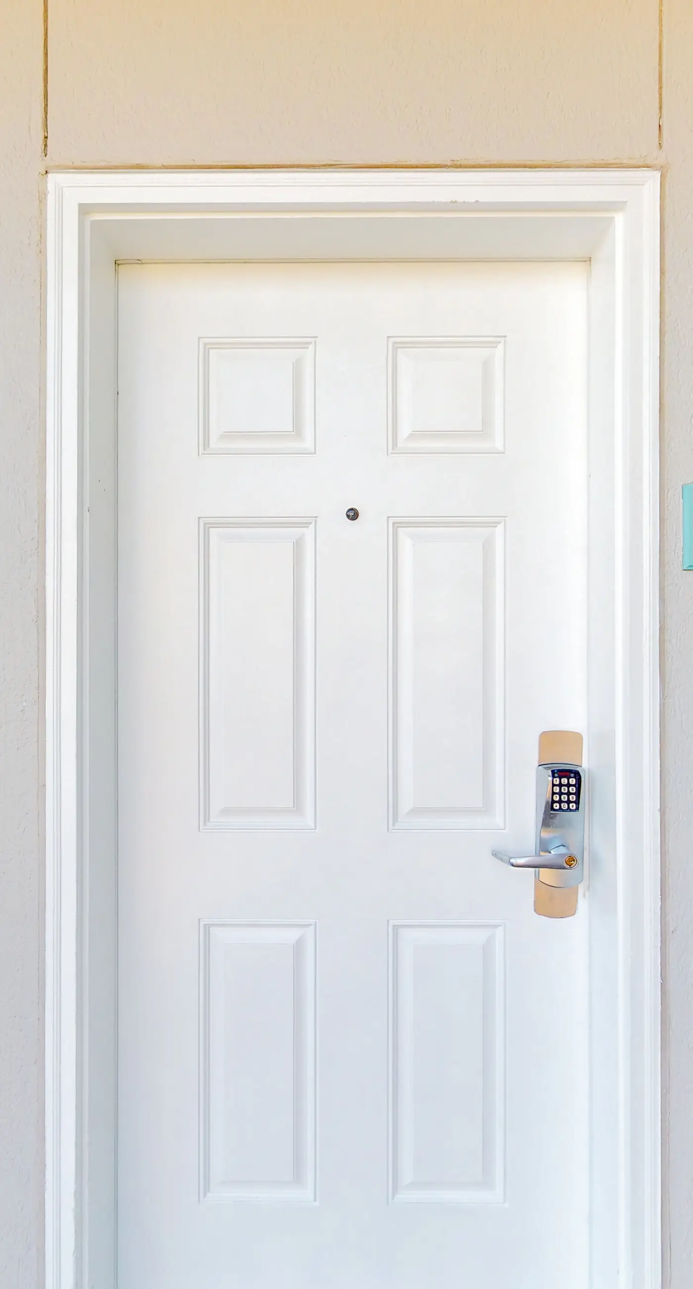 Bay view, access to the beach, & a shared, heated pool