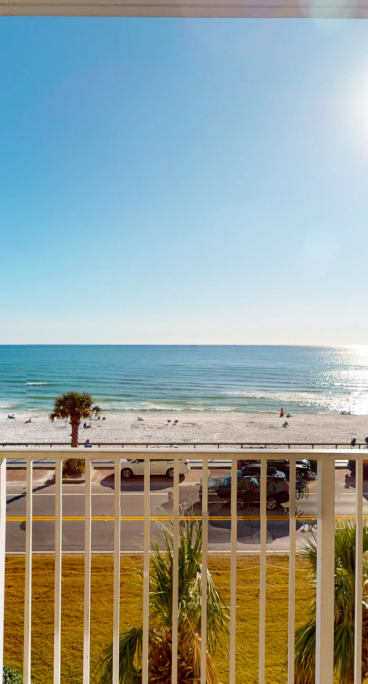 Bright, Updated gulf view condo, Stunning views, Close to entertainment