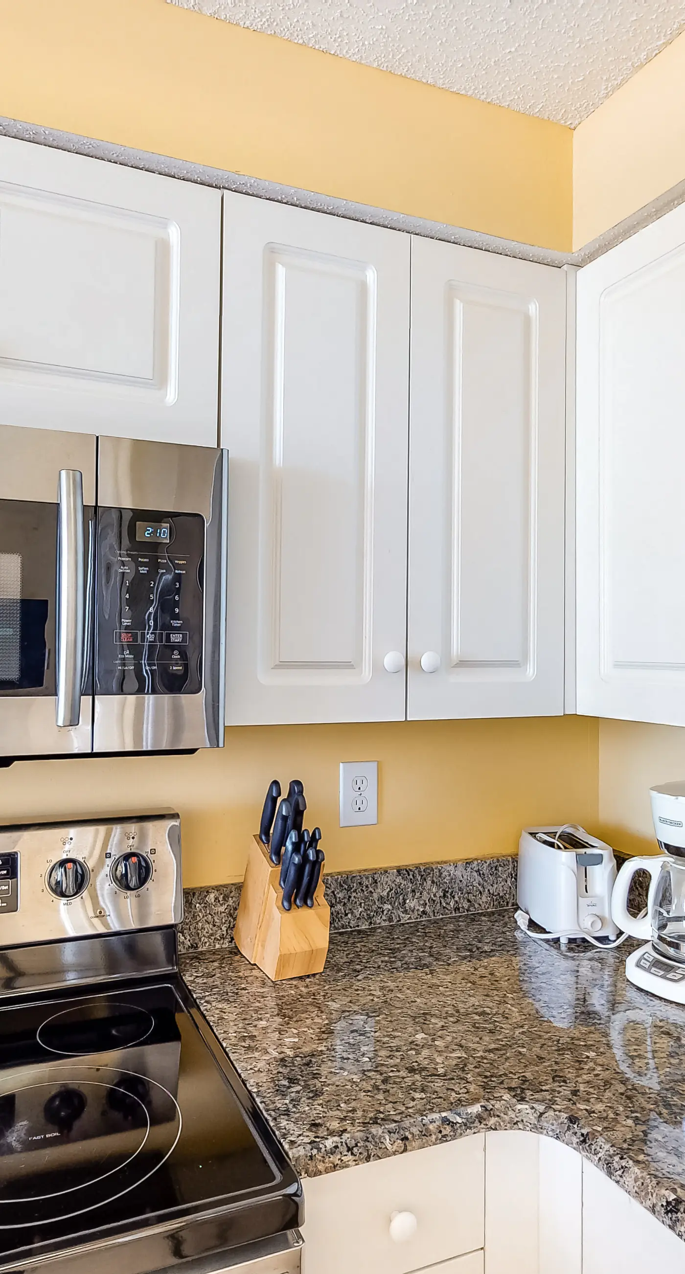 Bright, Updated gulf view condo, Stunning views, Close to entertainment