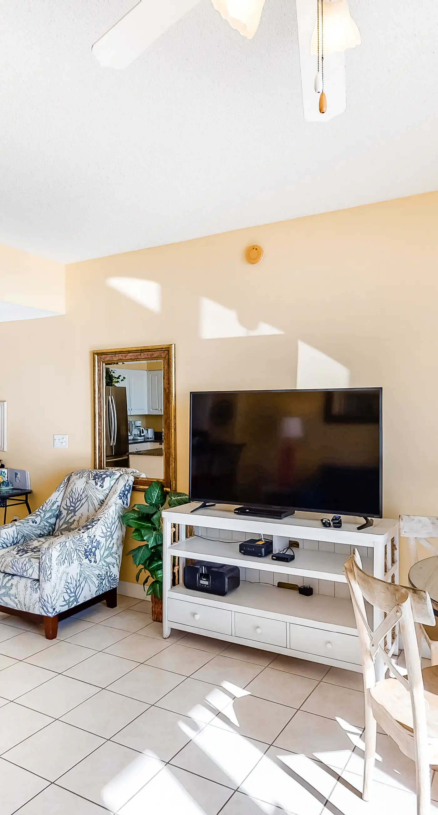 Bright, Updated gulf view condo, Stunning views, Close to entertainment