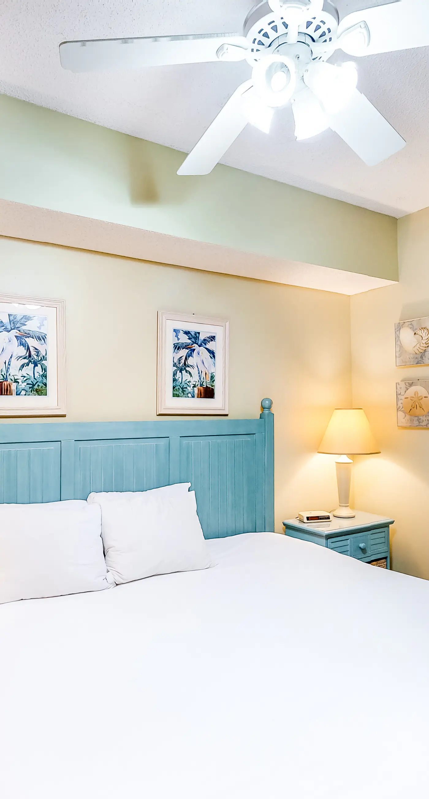 Bright, Updated gulf view condo, Stunning views, Close to entertainment