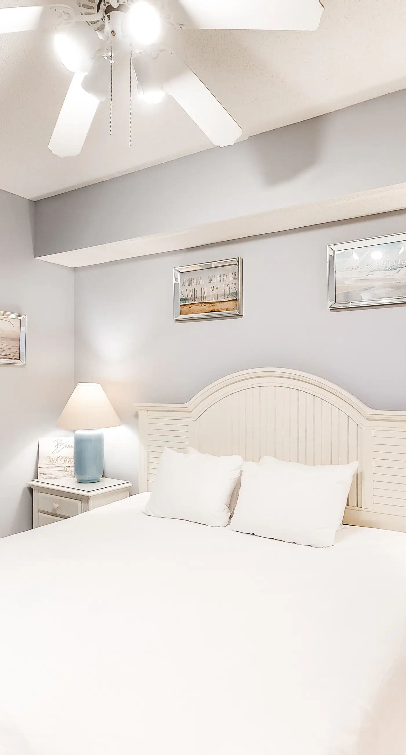 3rd Floor Comfortable gulf view Condo, Steps to beach, Shopping & dining nearby