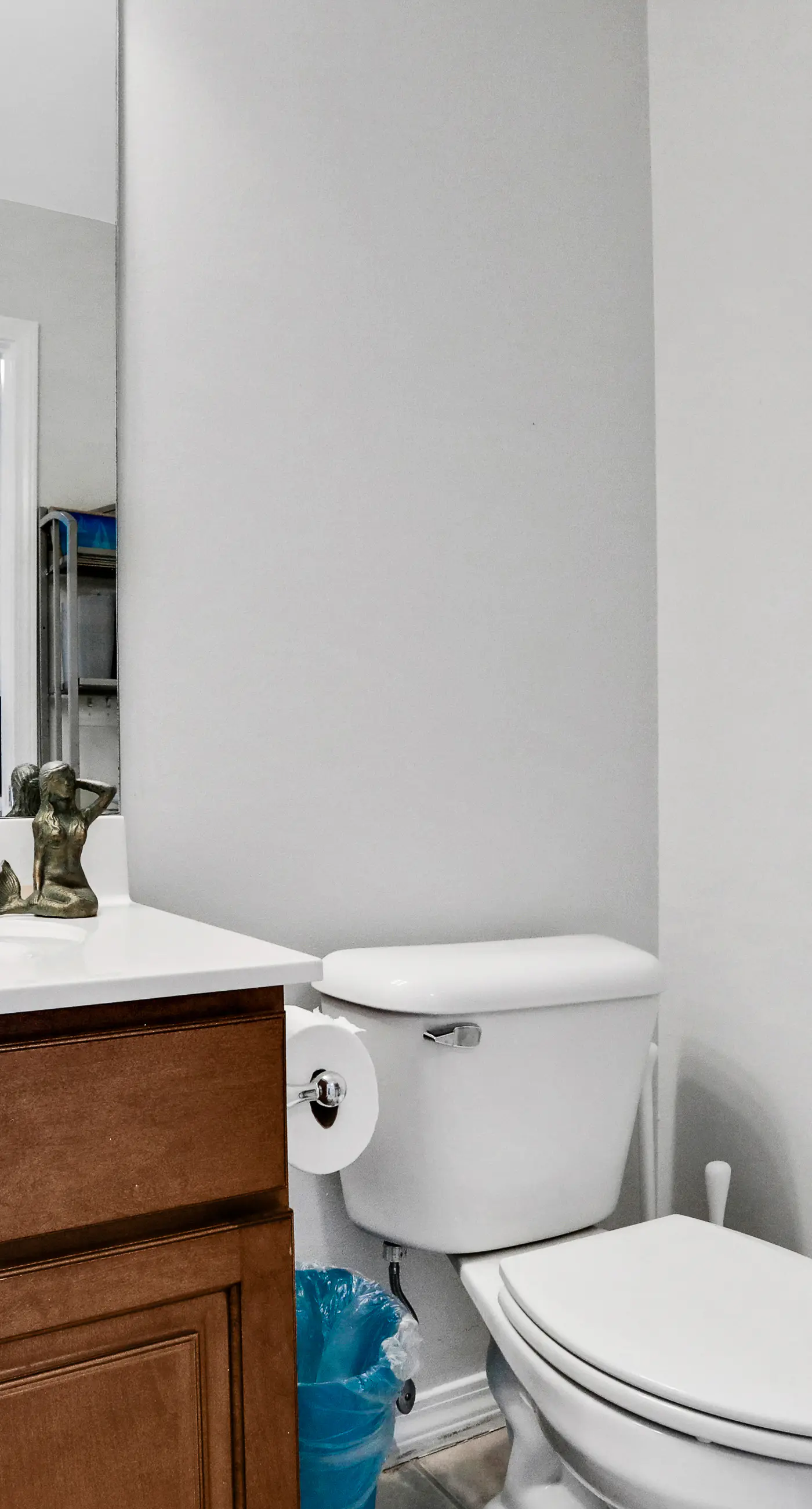 Remodeled ocean-view condo with pools, tennis court, washer&dryer, balcony & AC