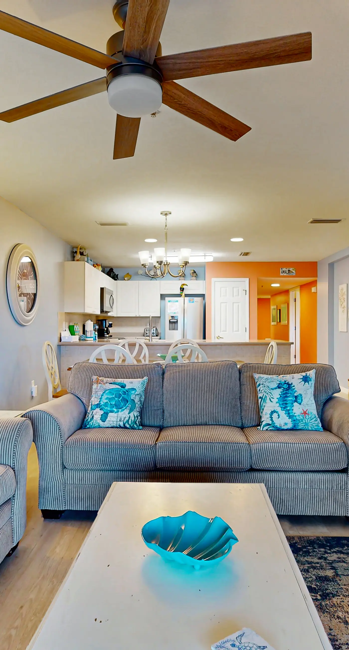 Friendly Condo with Private washer&dryer, High-Speed WiFi, & Beach Access