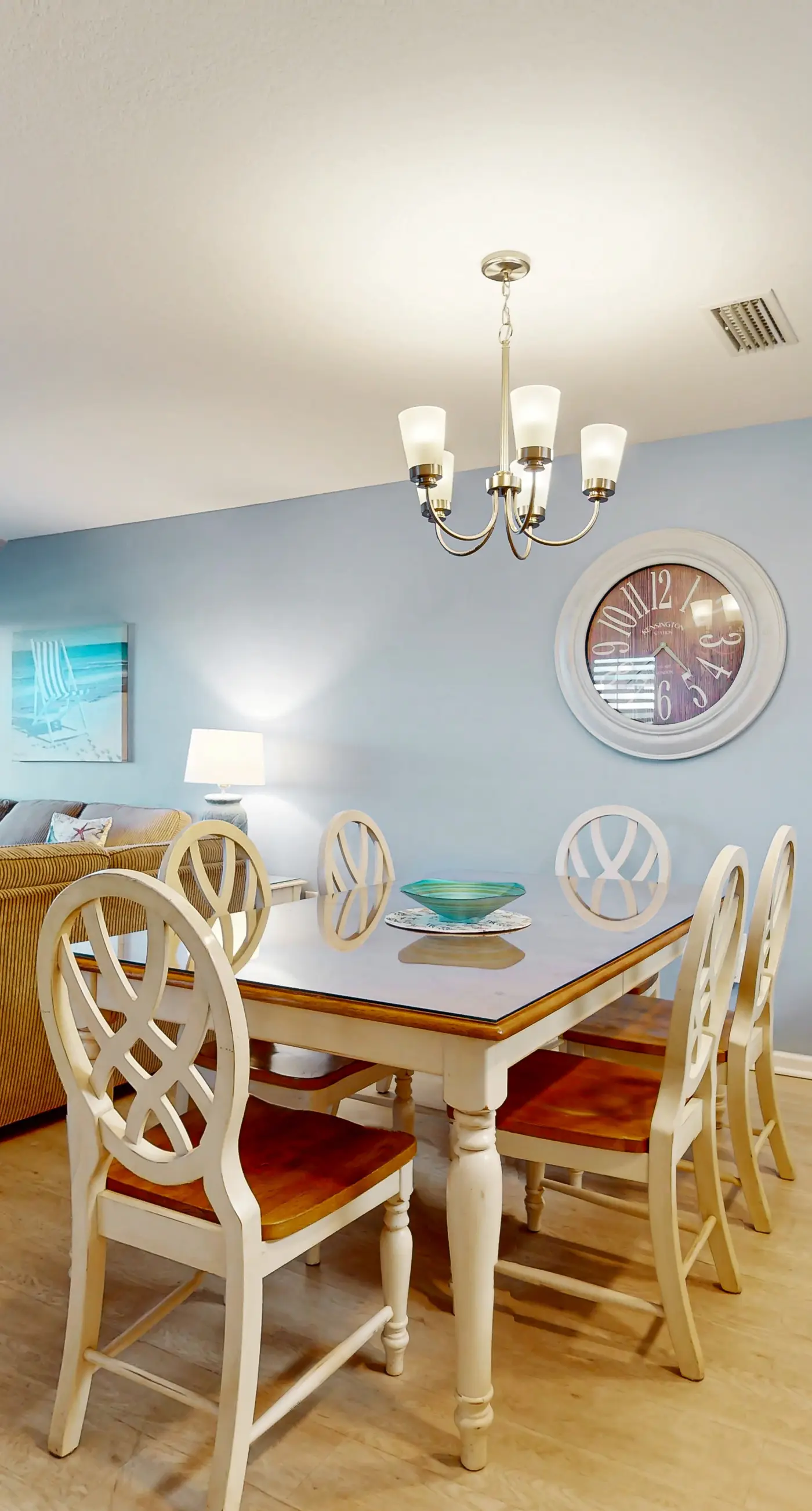 Friendly Condo with Private washer&dryer, High-Speed WiFi, & Beach Access