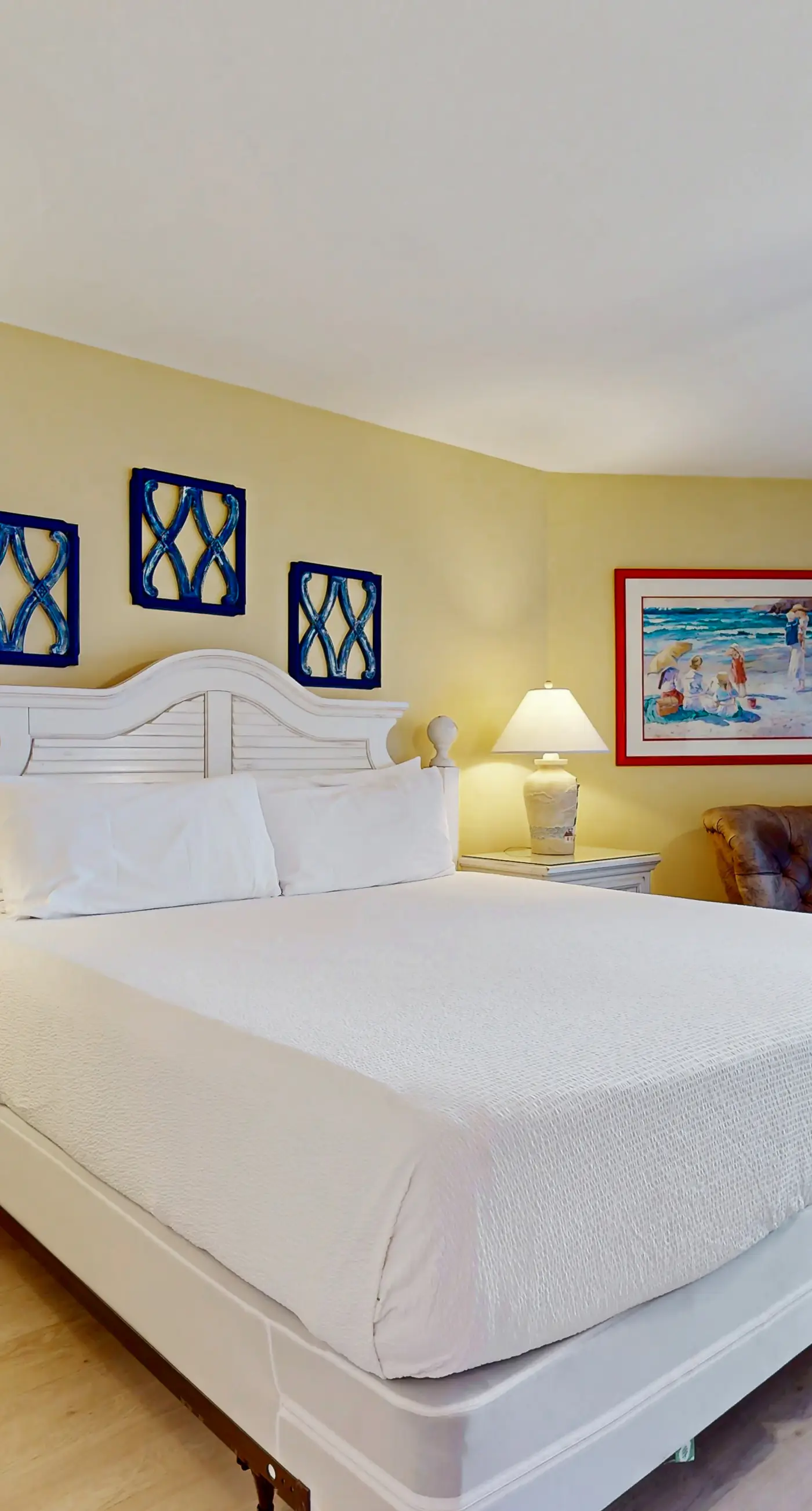 Friendly Condo with Private washer&dryer, High-Speed WiFi, & Beach Access