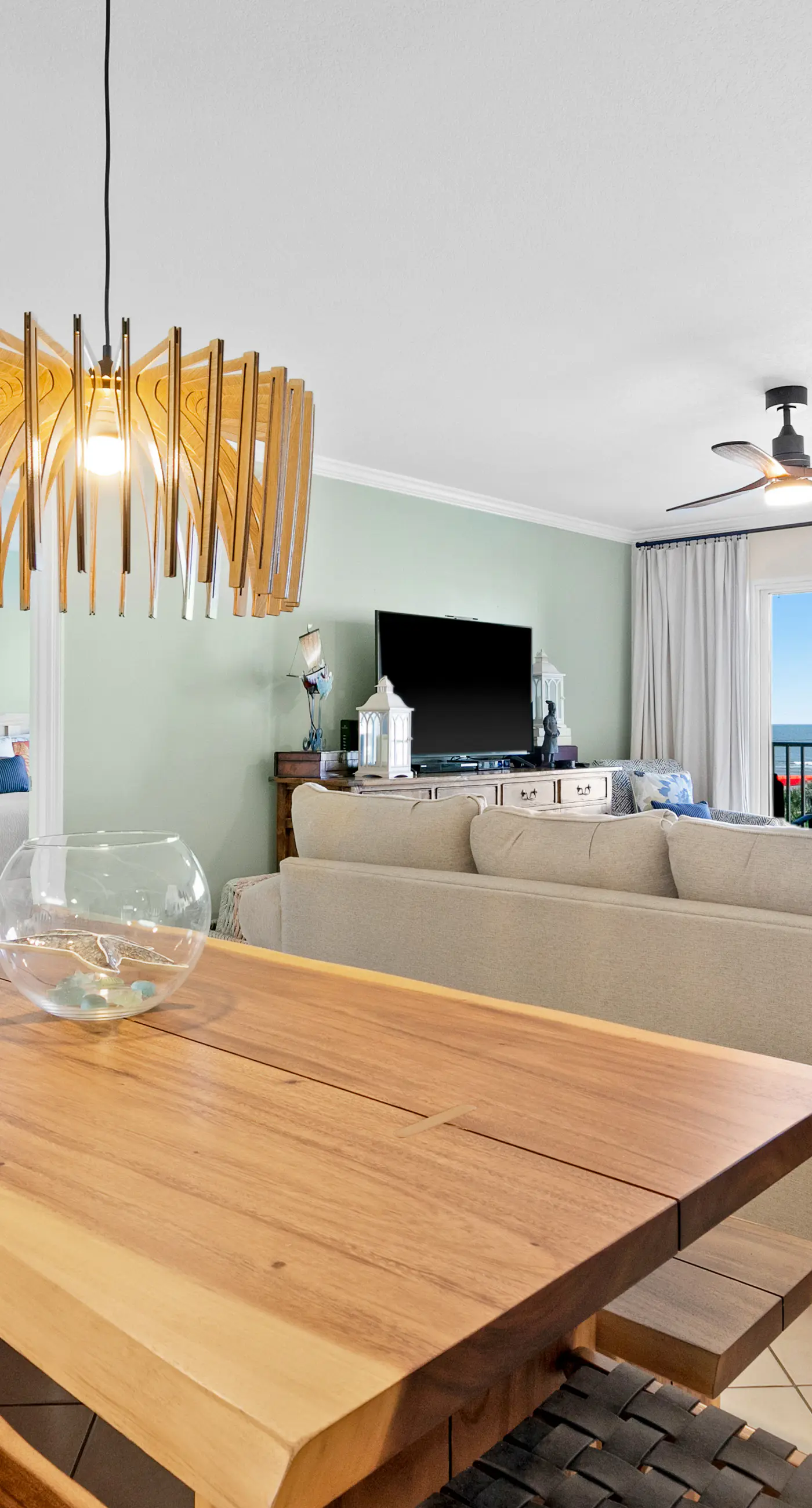 Ocean view condo with high-speed WiFi, balcony, shared pool, & beach access