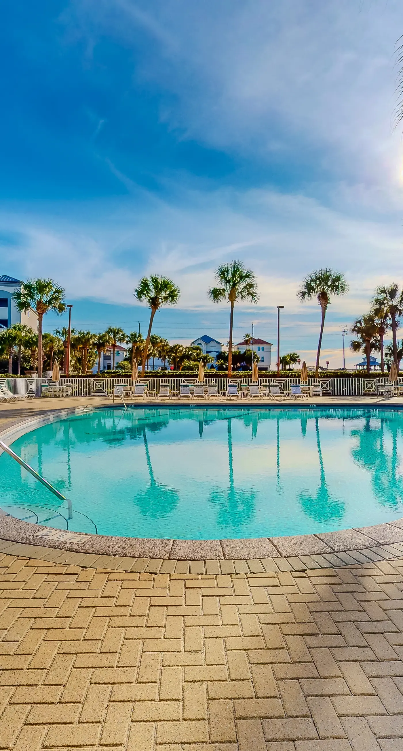 Ocean view condo with high-speed WiFi, balcony, shared pool, & beach access