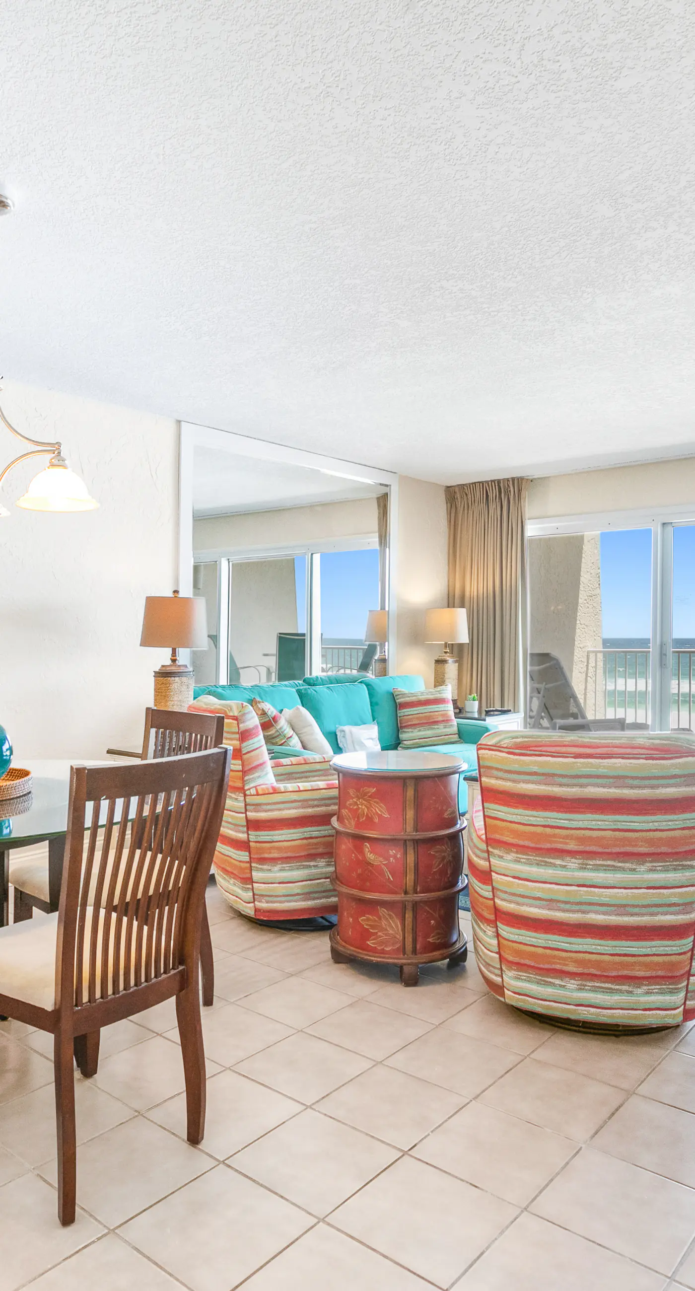 Well-equipped Gulf-front condo on 3rd floor with outdoor pool, grills & gym