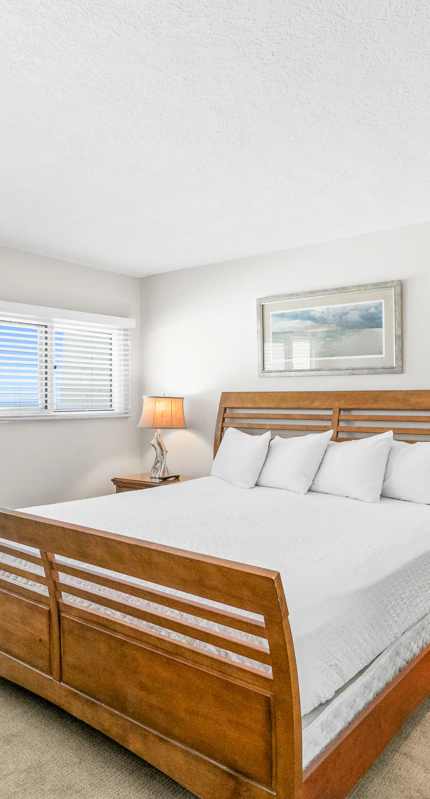 Well-equipped Gulf-front condo on 3rd floor with outdoor pool, grills & gym