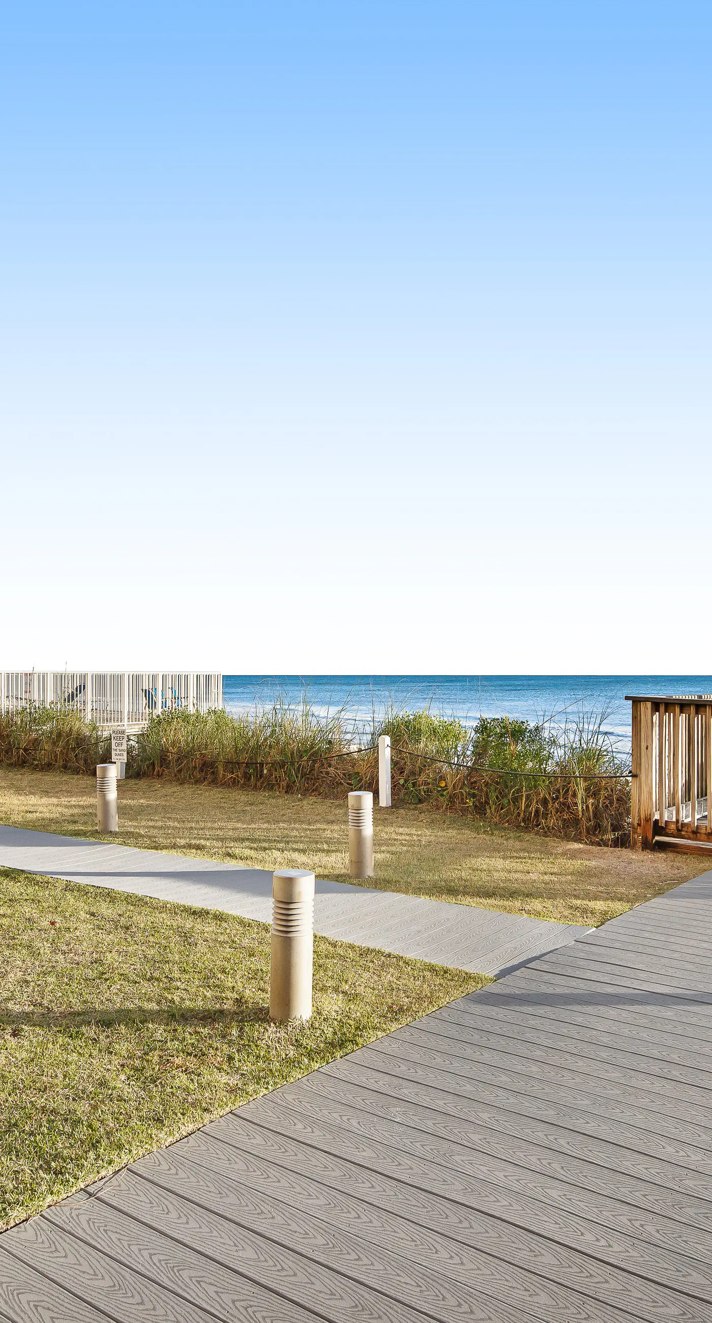 Well-equipped Gulf-front condo on 3rd floor with outdoor pool, grills & gym