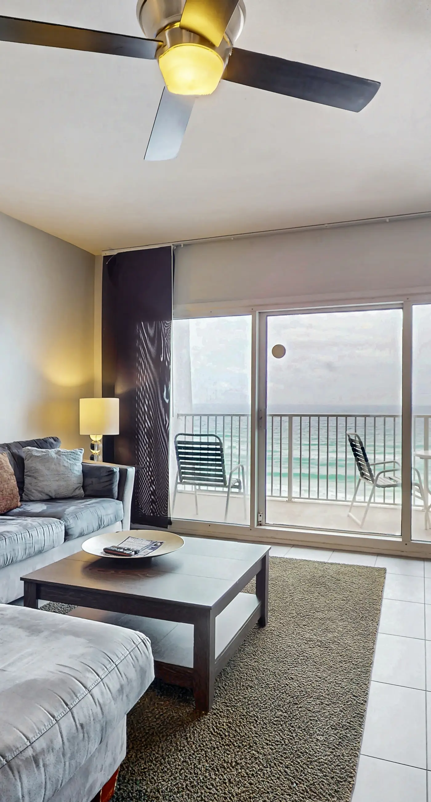 Sixth-Floor Oceanfront Condo with washer&dryer, Central AC, pool