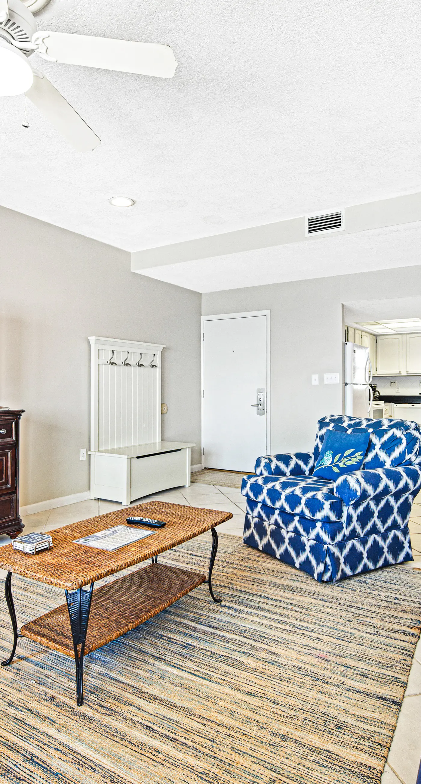Seventh floor oceanfront condo with pool, ocean view & central AC