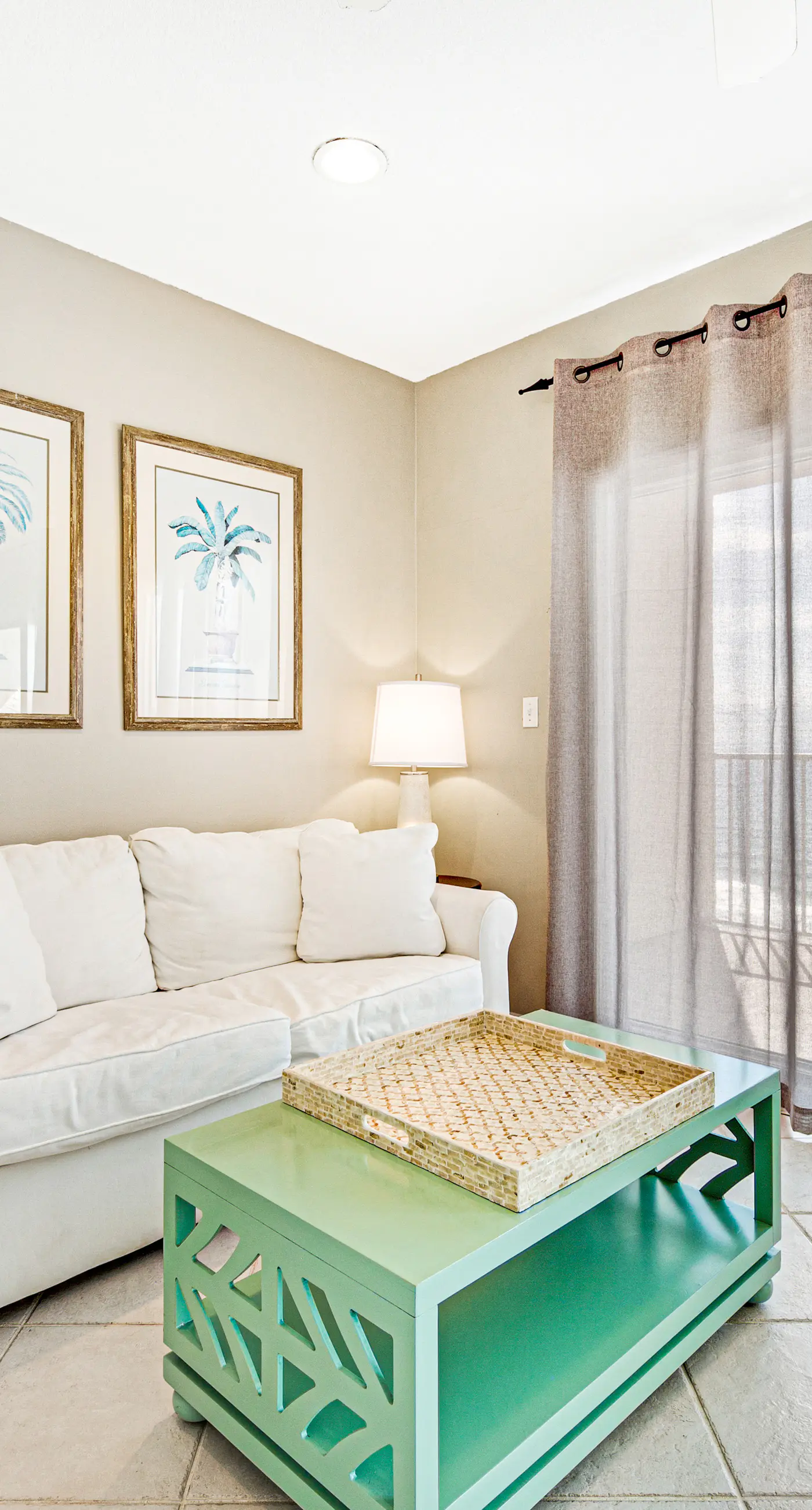 Seventh floor oceanfront condo with pool, ocean view & central AC