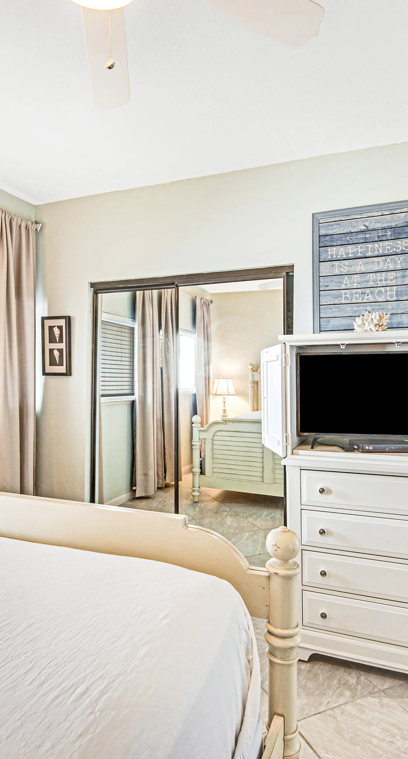 Seventh floor oceanfront condo with pool, ocean view & central AC