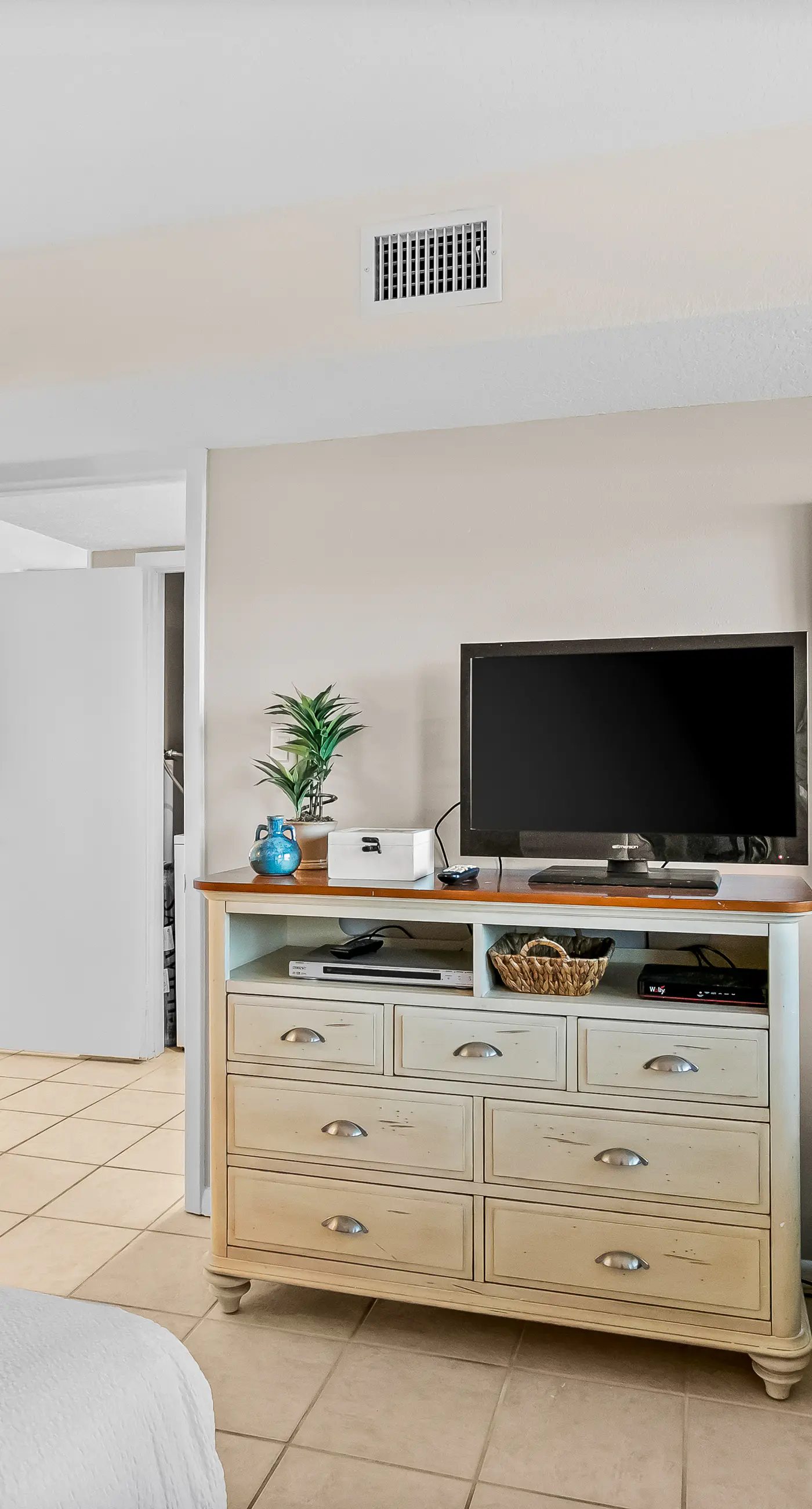 Gulf and beachfront condo with furnished patio, outdoor pool, gym & tennis