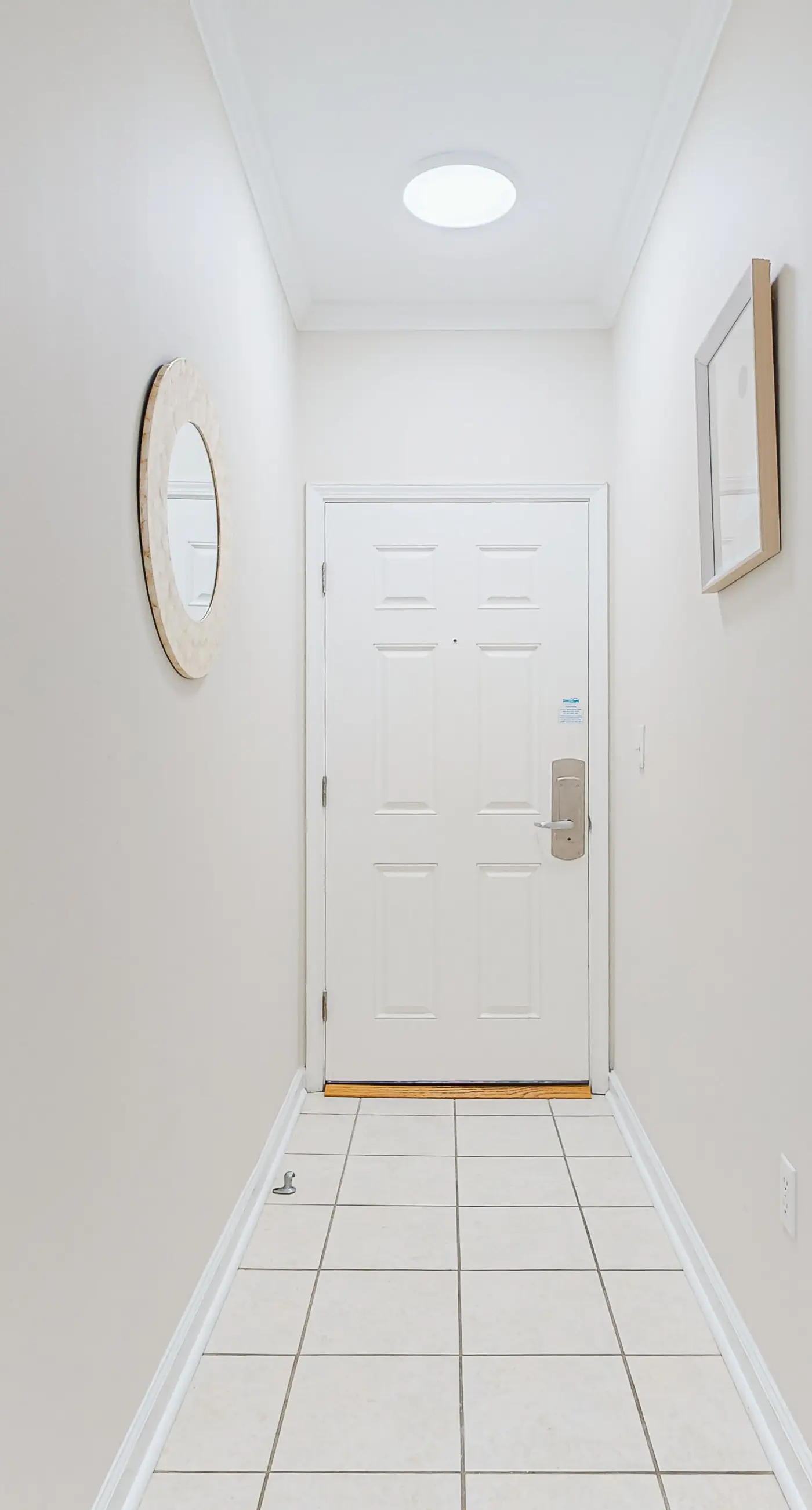 Beachview Condo with full kitchen, shared pool and beach access